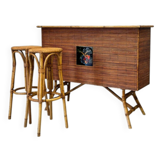 Bamboo bar set and 2 stools