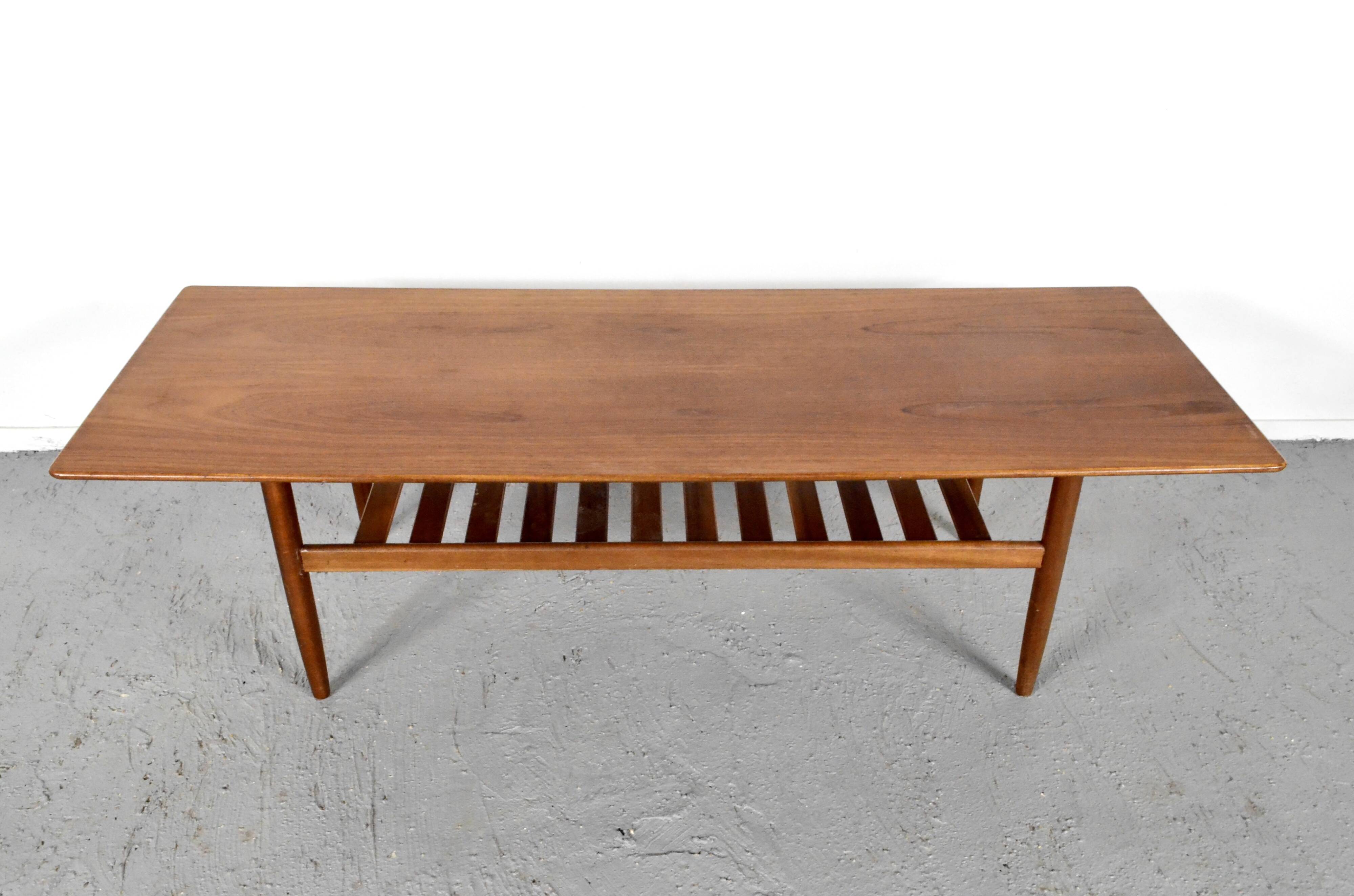 Table basse vintage danoise en teck