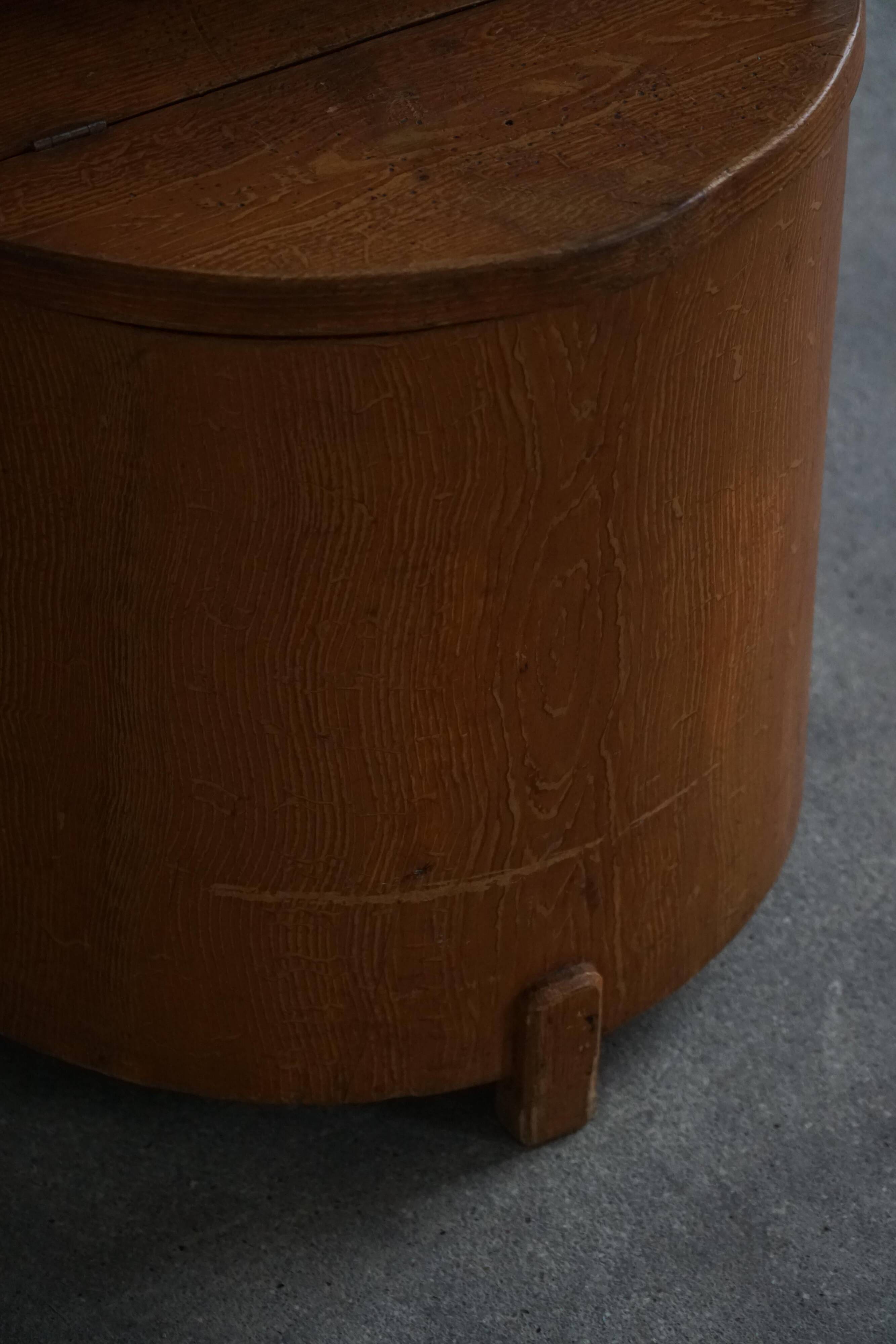 Modern Scandinavian style, Stump chair / "Kubstol" in pine, mid-20th century, 1950s.