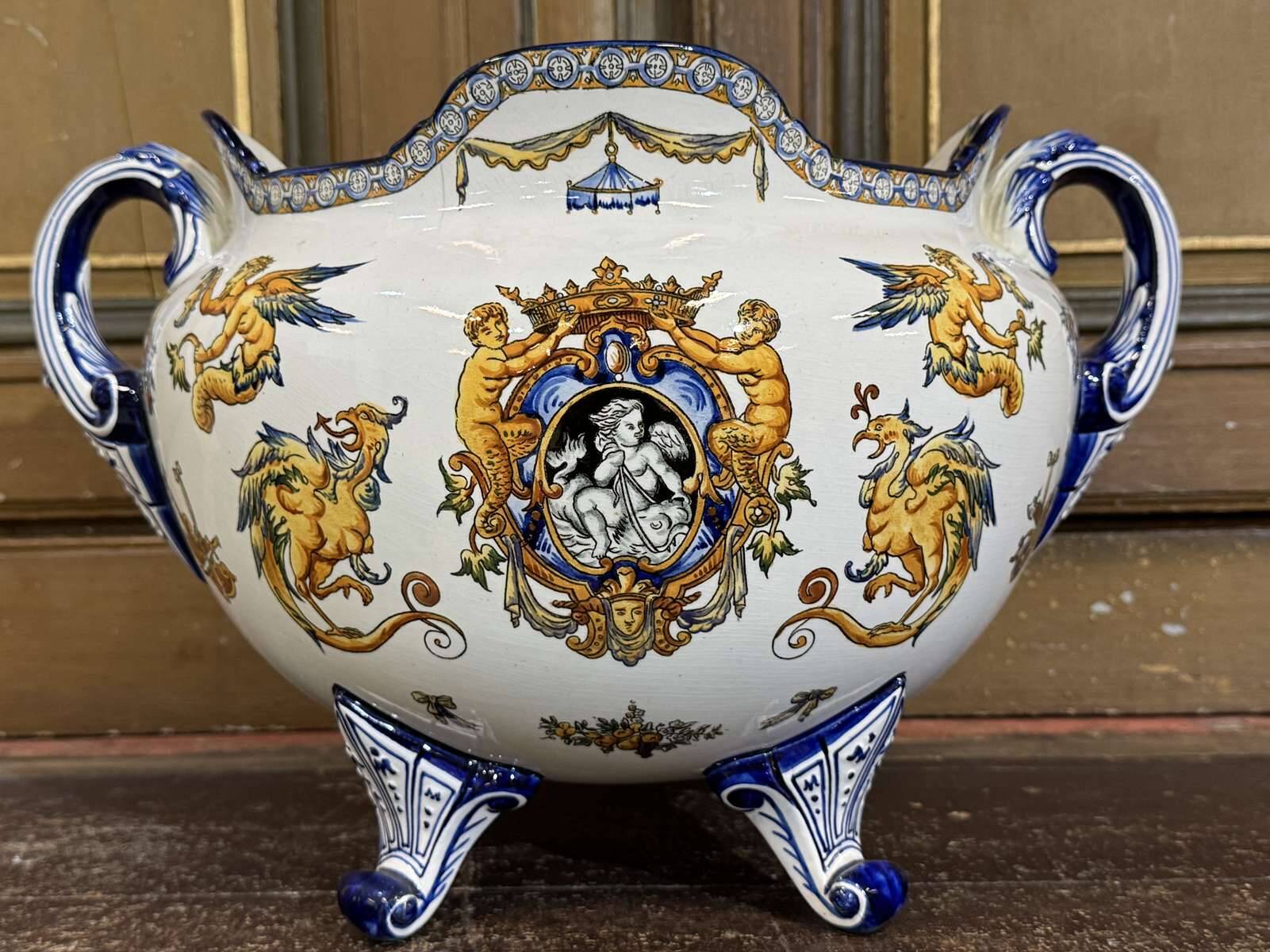 Gien earthenware cache pot from the late 19th century with Renaissance decoration.