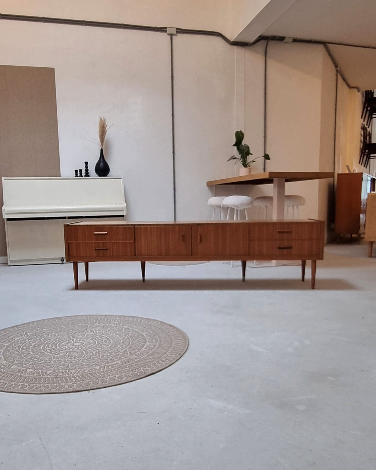 Planche basse des années 70