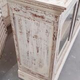 Buffe- vintage showcase