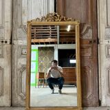 Miroir doré Louis XVI