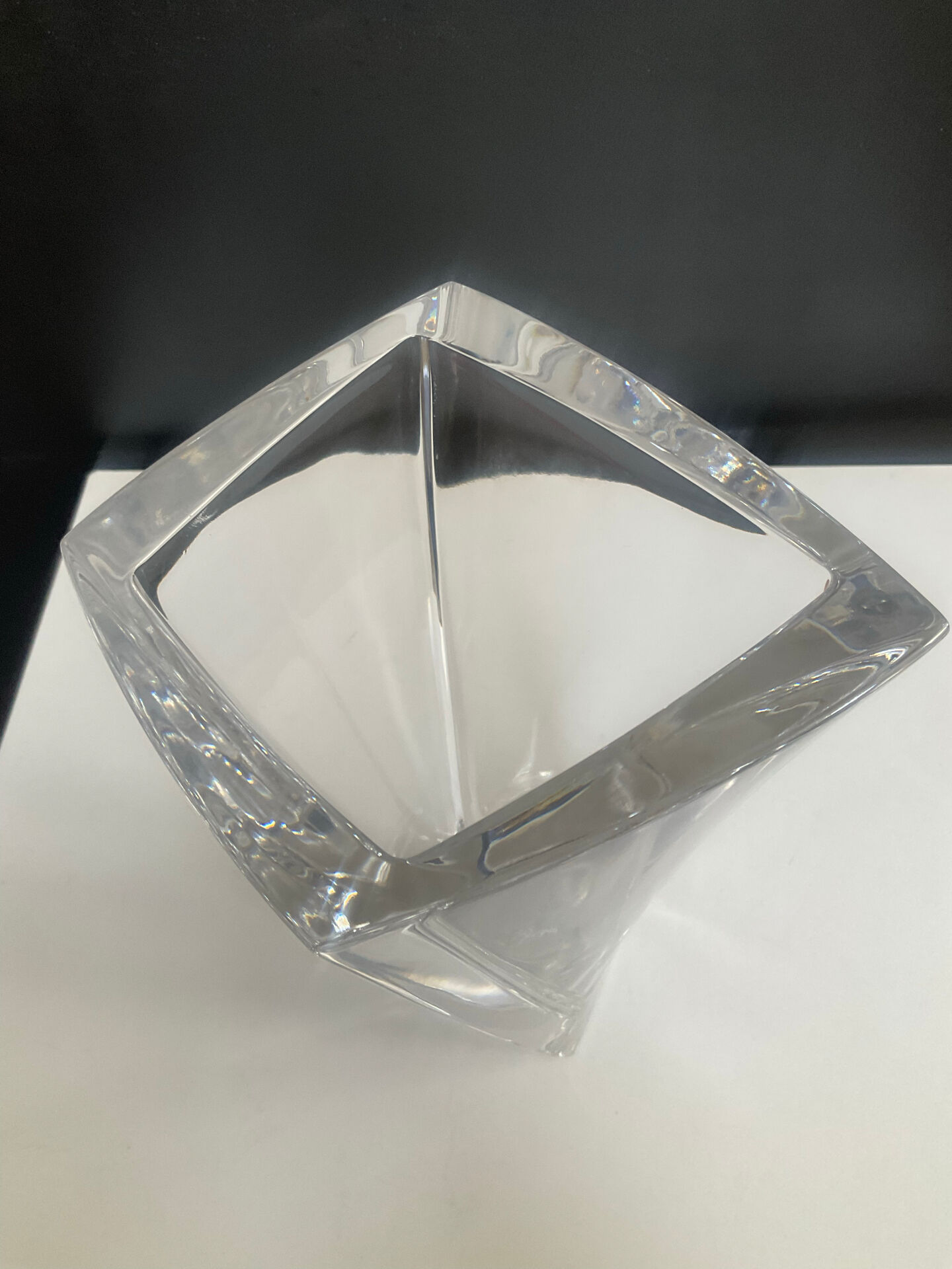 Asymmetrical crystal vase from Sèvres, 1970s.