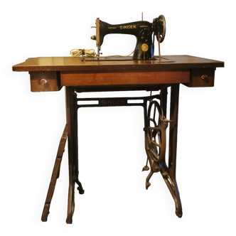 Sewing machine singer 30s