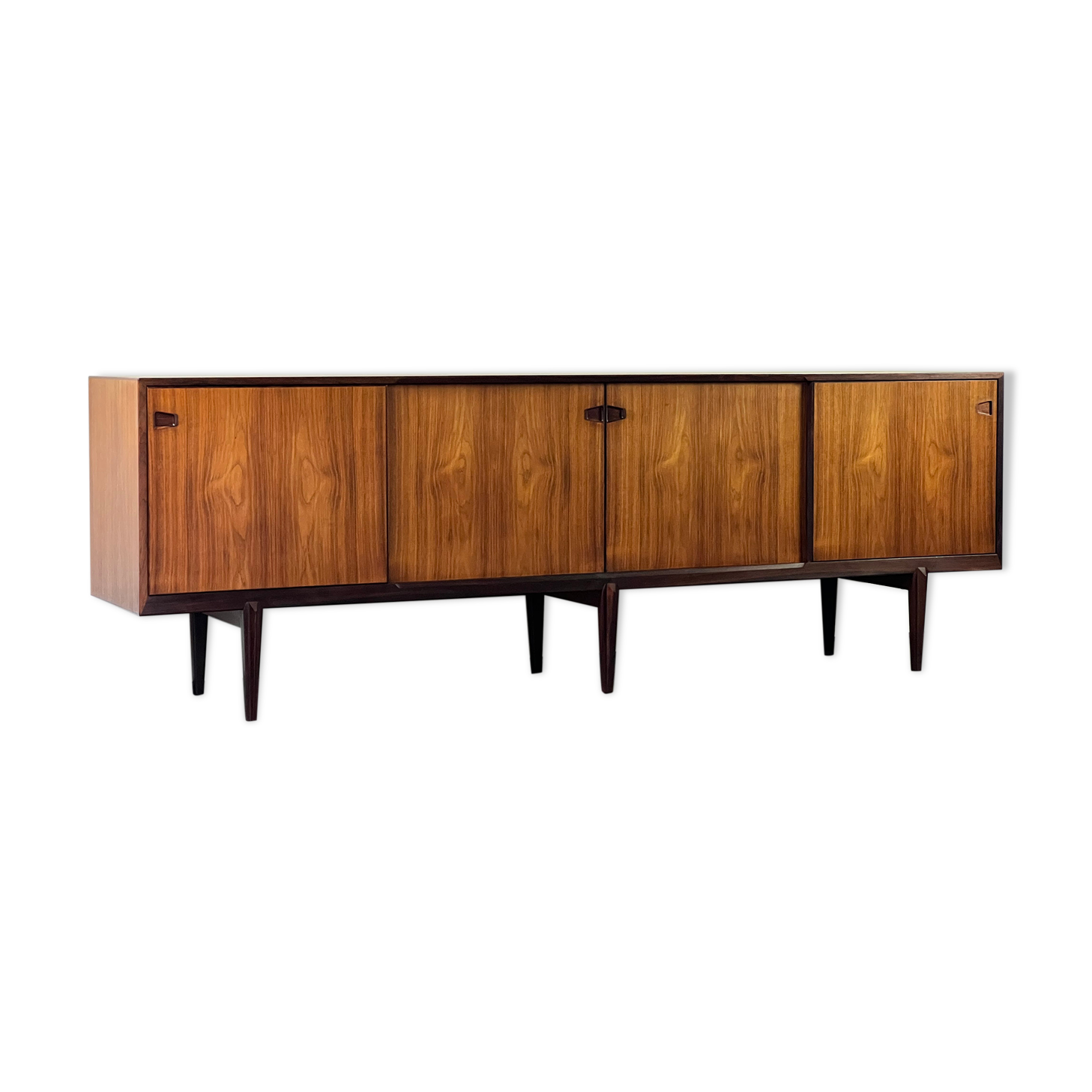 Rio rosewood sideboard by Henry Rosengren Hansen for brande