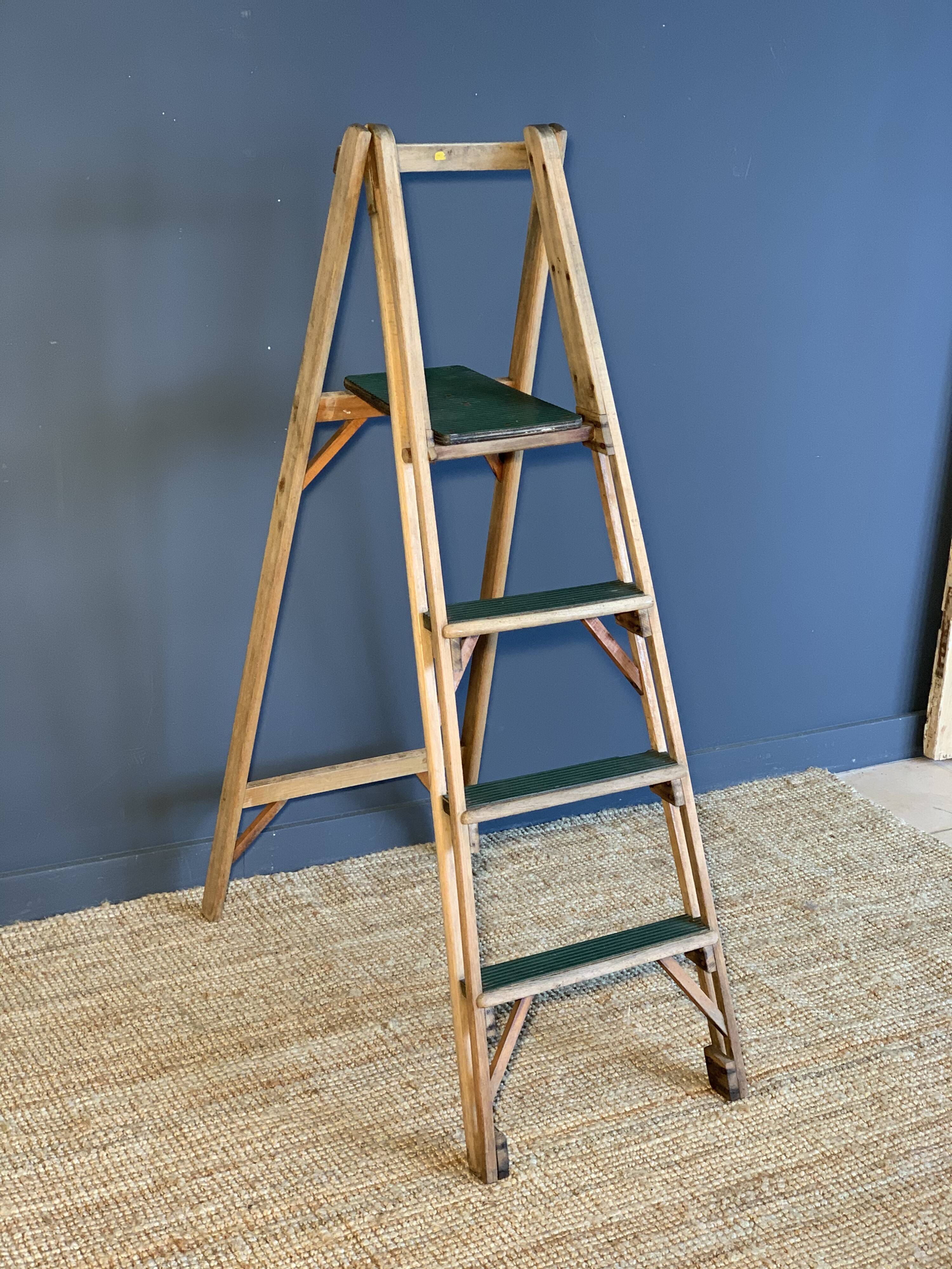 Library ladder 1950