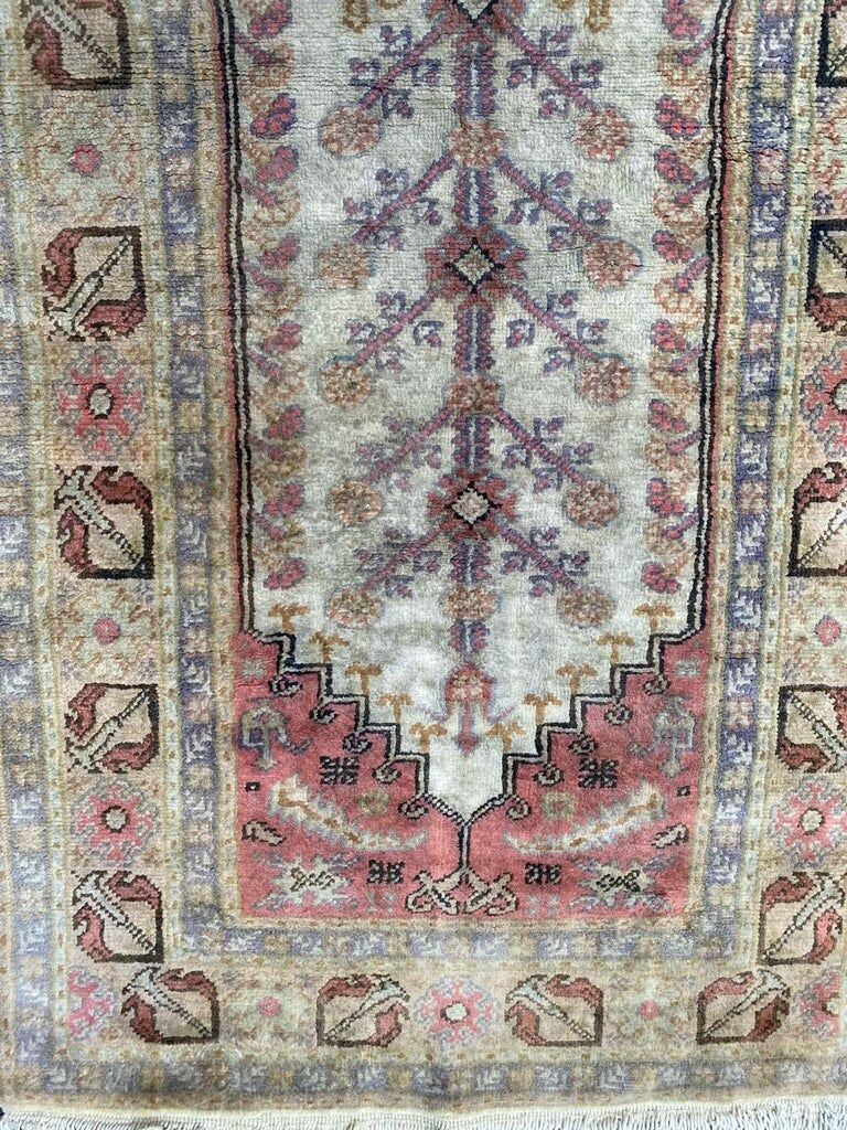 Vintage Turkish Kayseri carpet in silk and cotton 106x61 cm