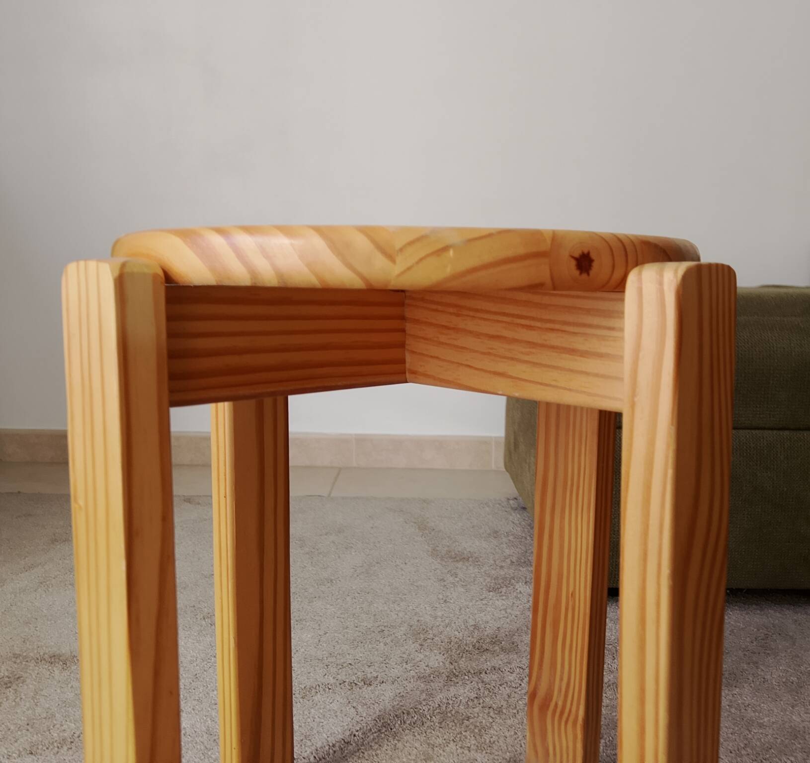 Vintage stool in solid pine chalet/Scandinavian style.