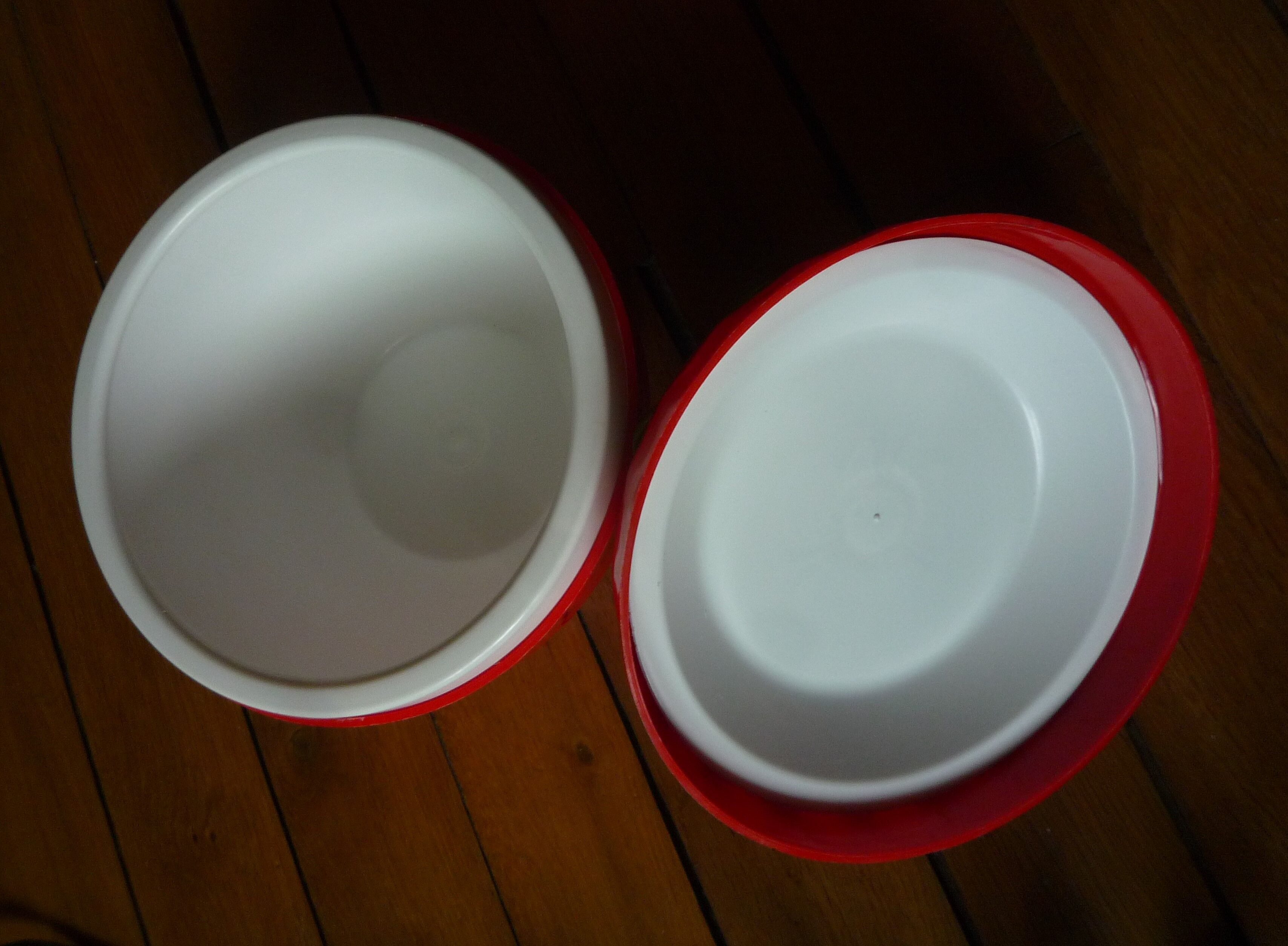 Strawberry ice bucket, vintage 1970s