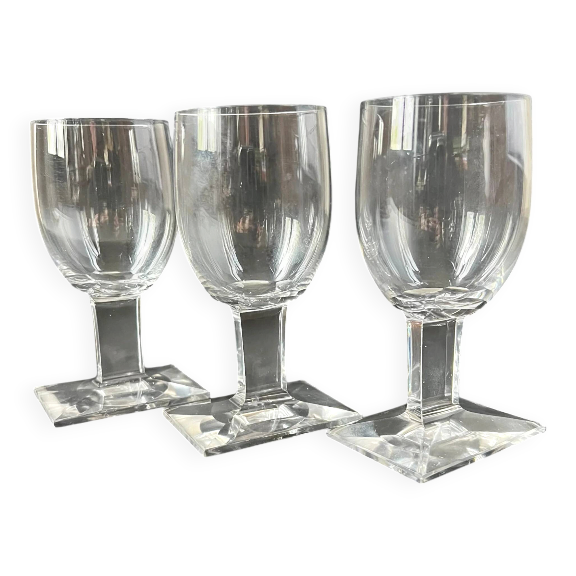 Set of 3 Art Deco crystal stemmed glasses - Bevelled rectangular base from the 1930s.