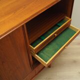 Buffet haut en teck, design danois, années 1970, production : Danemark