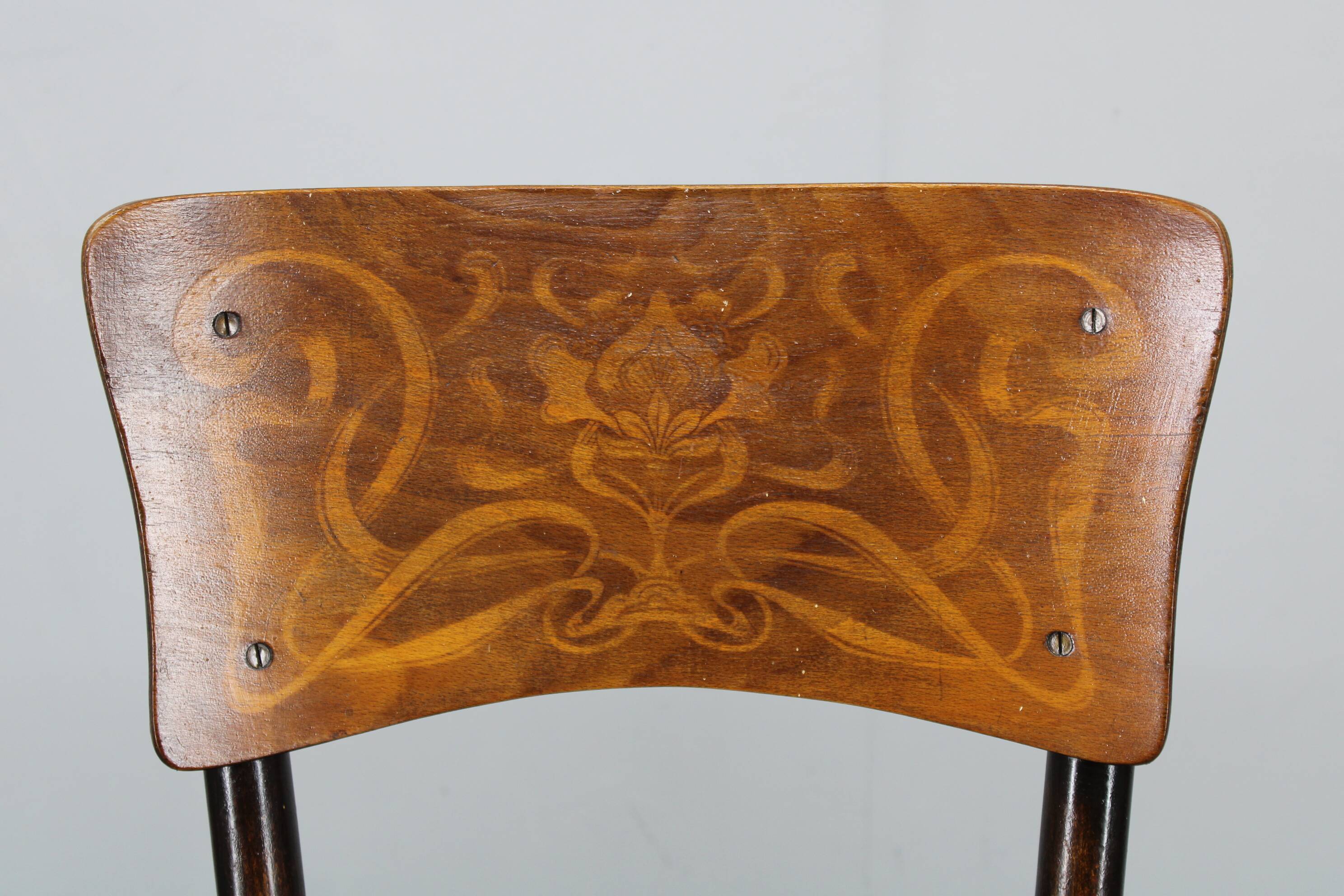 Pair of Thonet Art Nouveau bentwood chairs, Czechoslovakia, 1920s