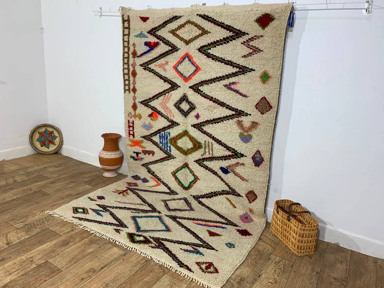Handmade Moroccan Berber Rug 270 X 160 CM