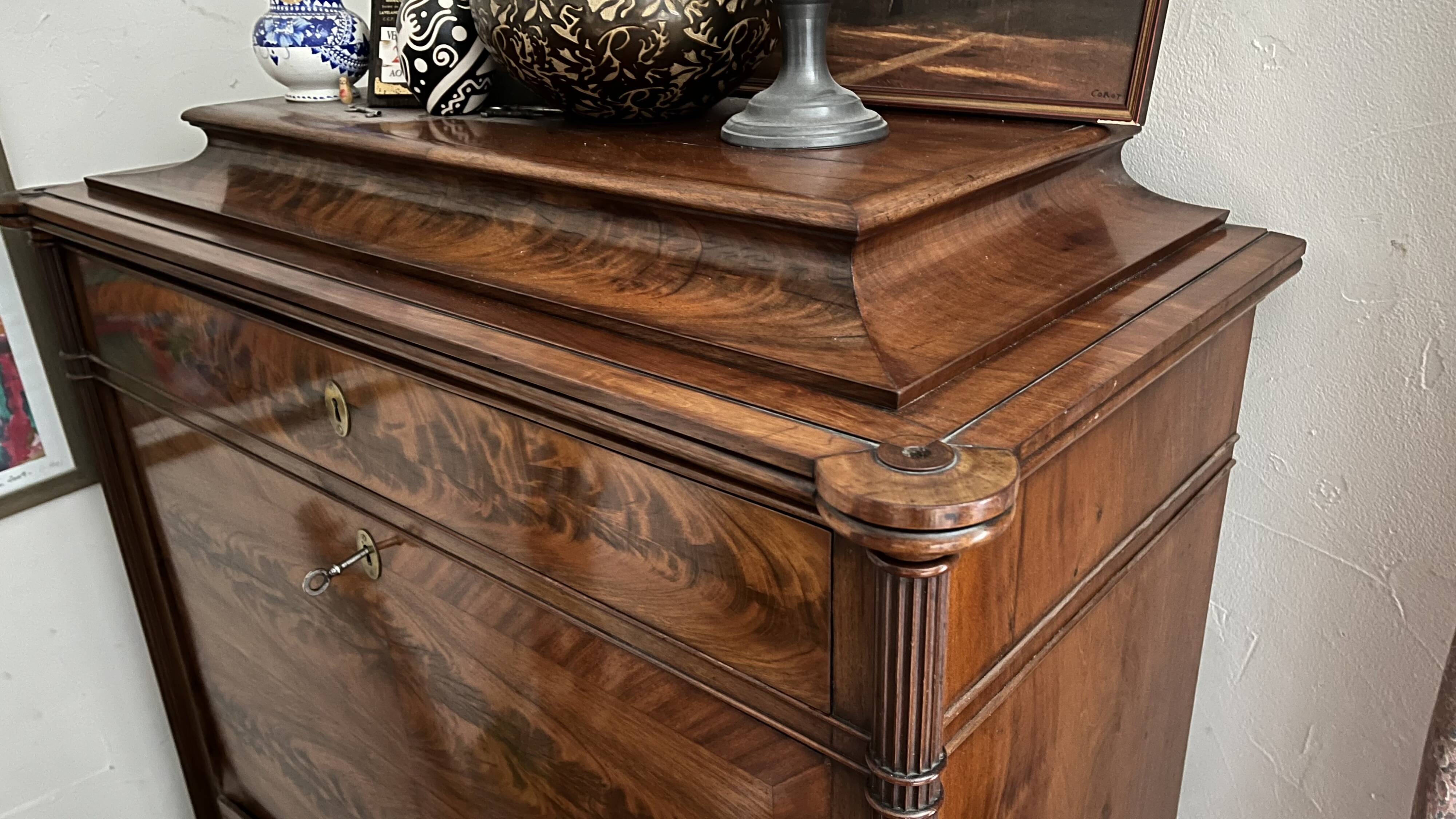 George III flap-top secretary in flamed mahogany, late 18th century
