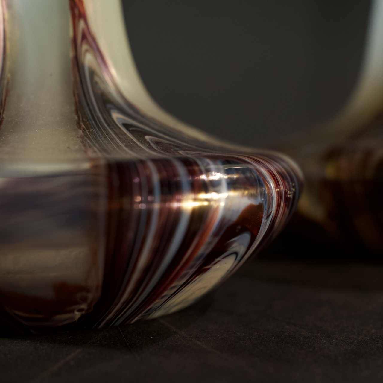 WILHELM KRALIK & SOHN Bohème, pair of Art Nouveau iridescent glass vases, ca 1910