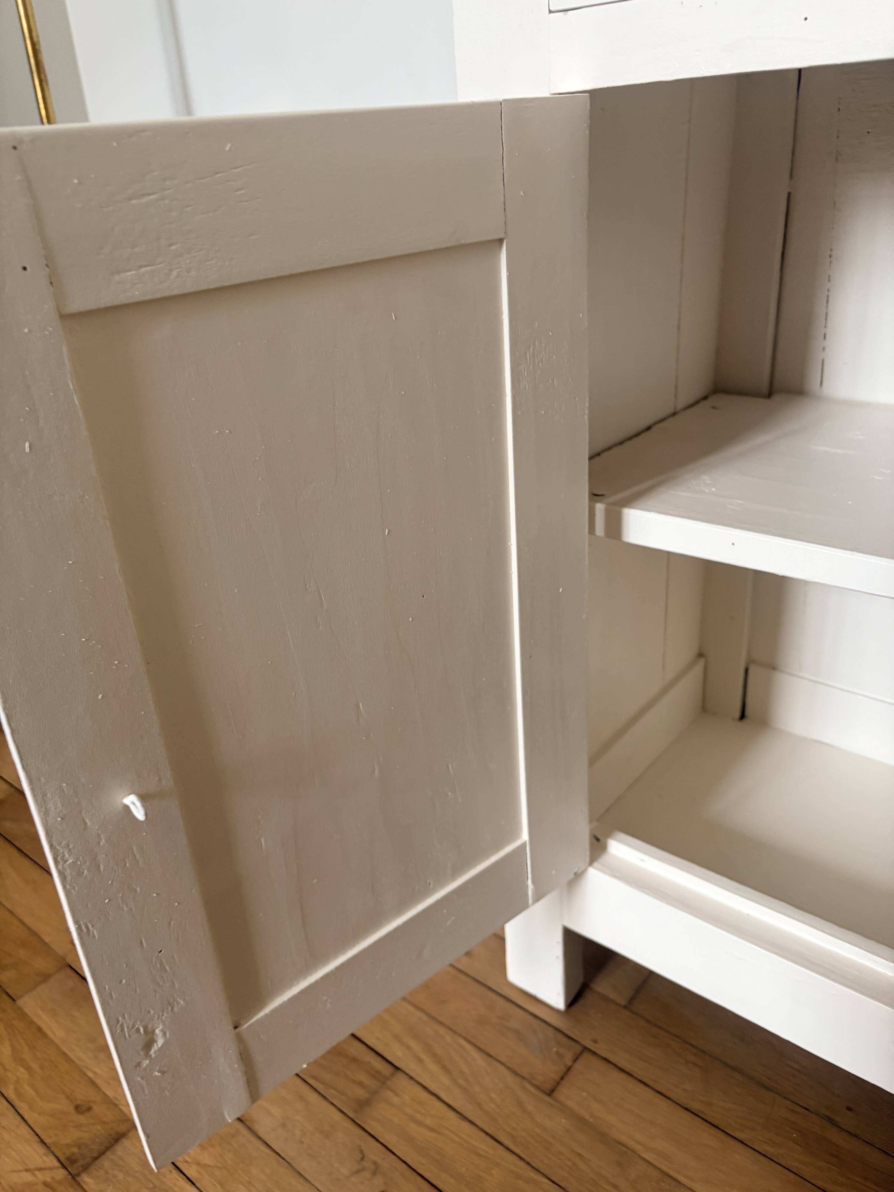 Vintage Parisian buffet 260209