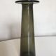 Vase mid century scandinave en verre gris kaki