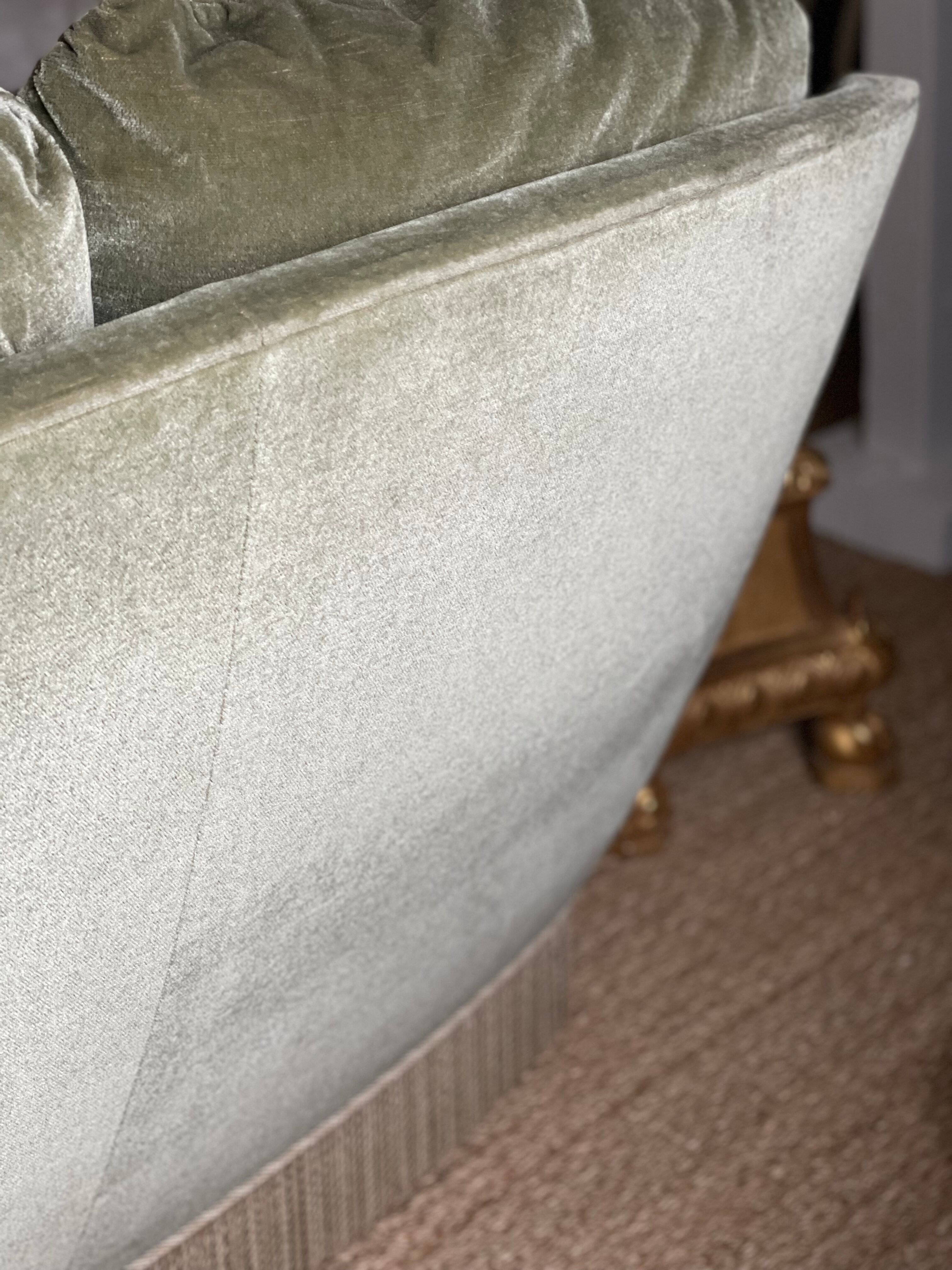 Sofa 2 places green velvet