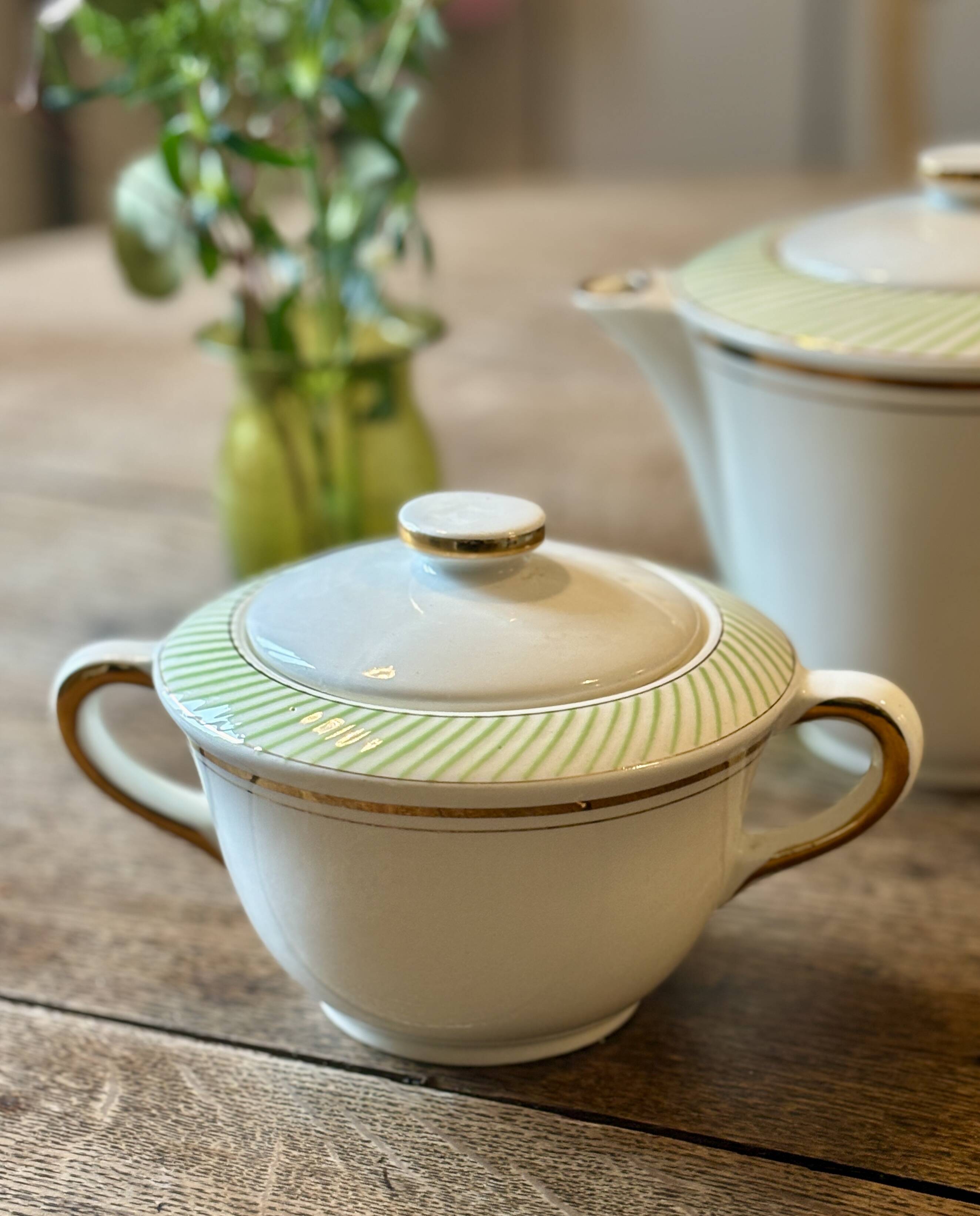 Vintage teapot and sugar bowl - Arizona by Salins