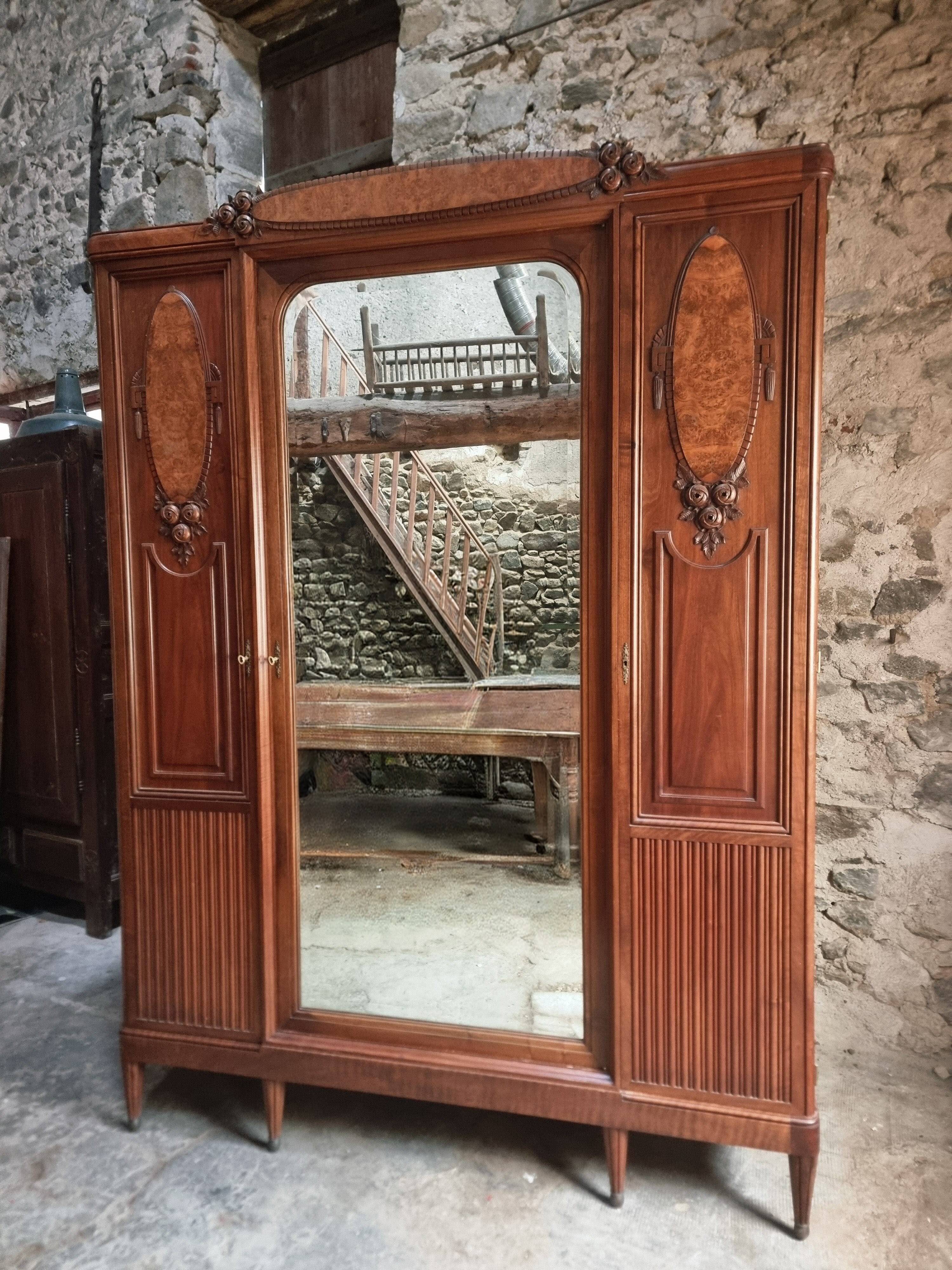 Antique Art Nouveau wardrobe with mirror – Early 20th century