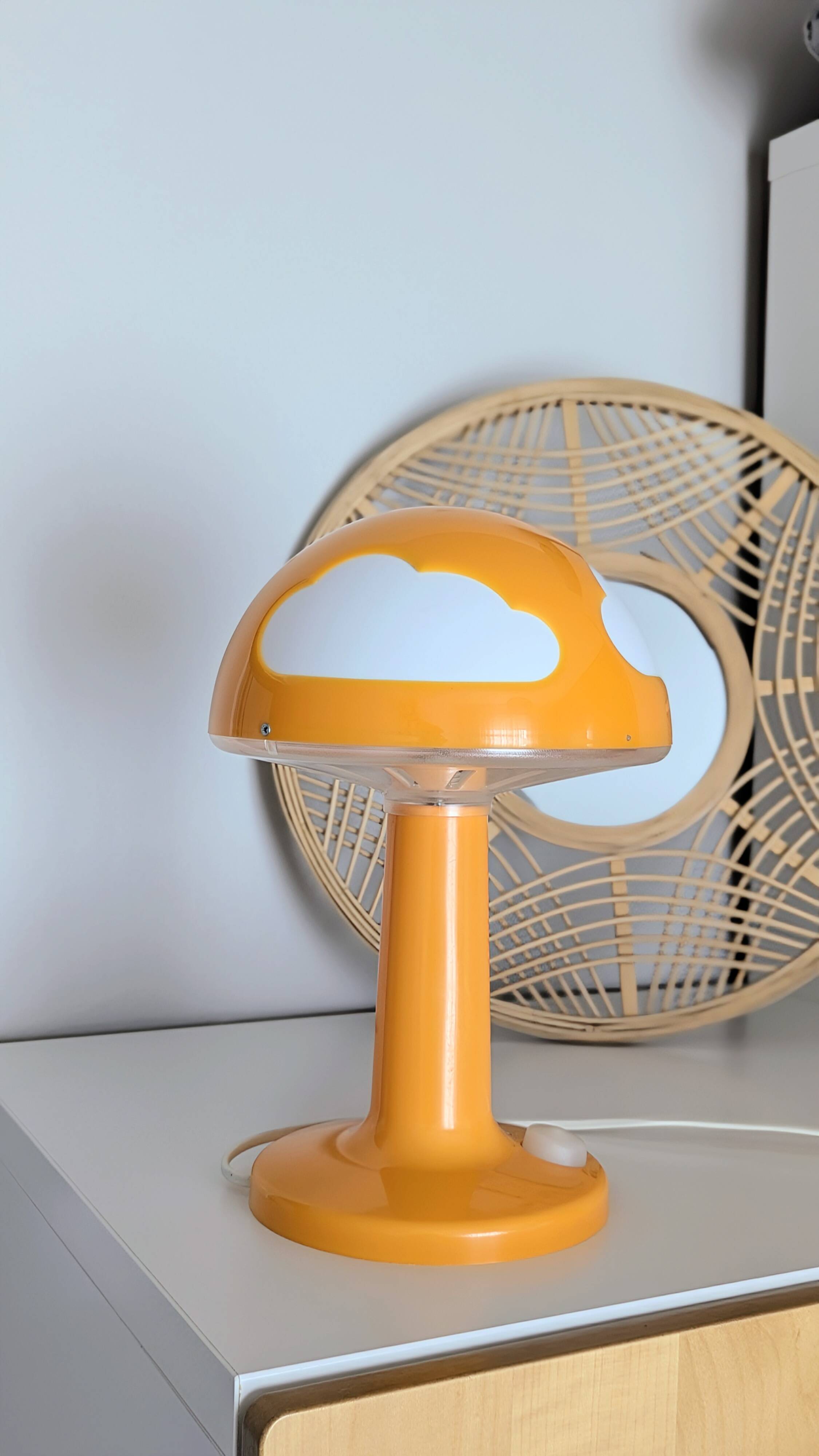 Ikea Skojig orange lamp (L-0145)
