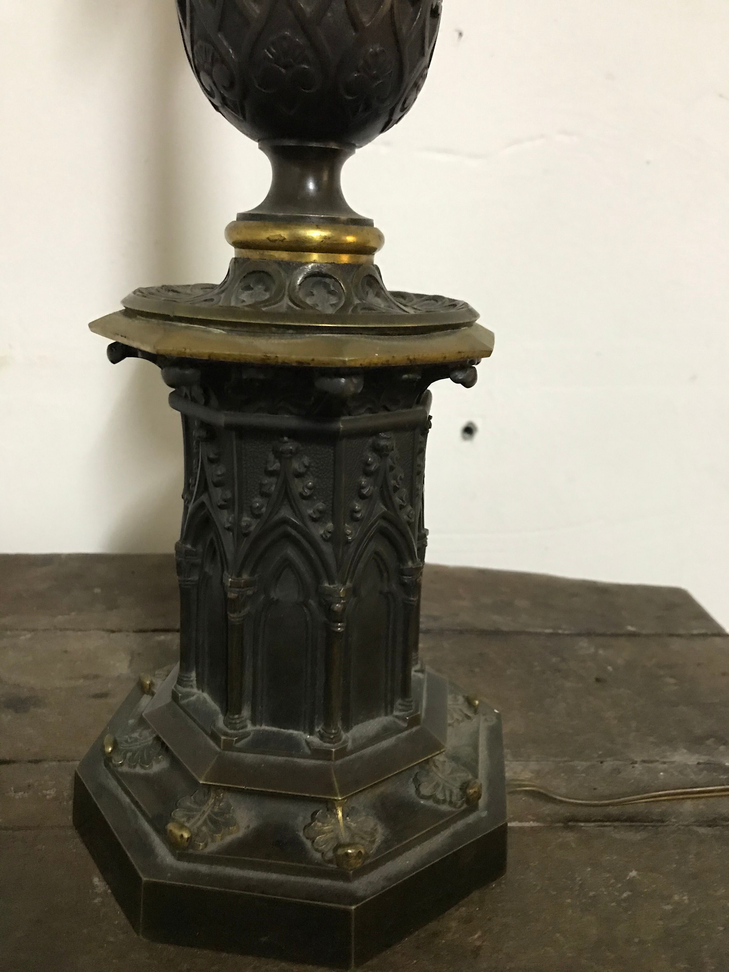 Neo-gothic bronze lamp foot 19th