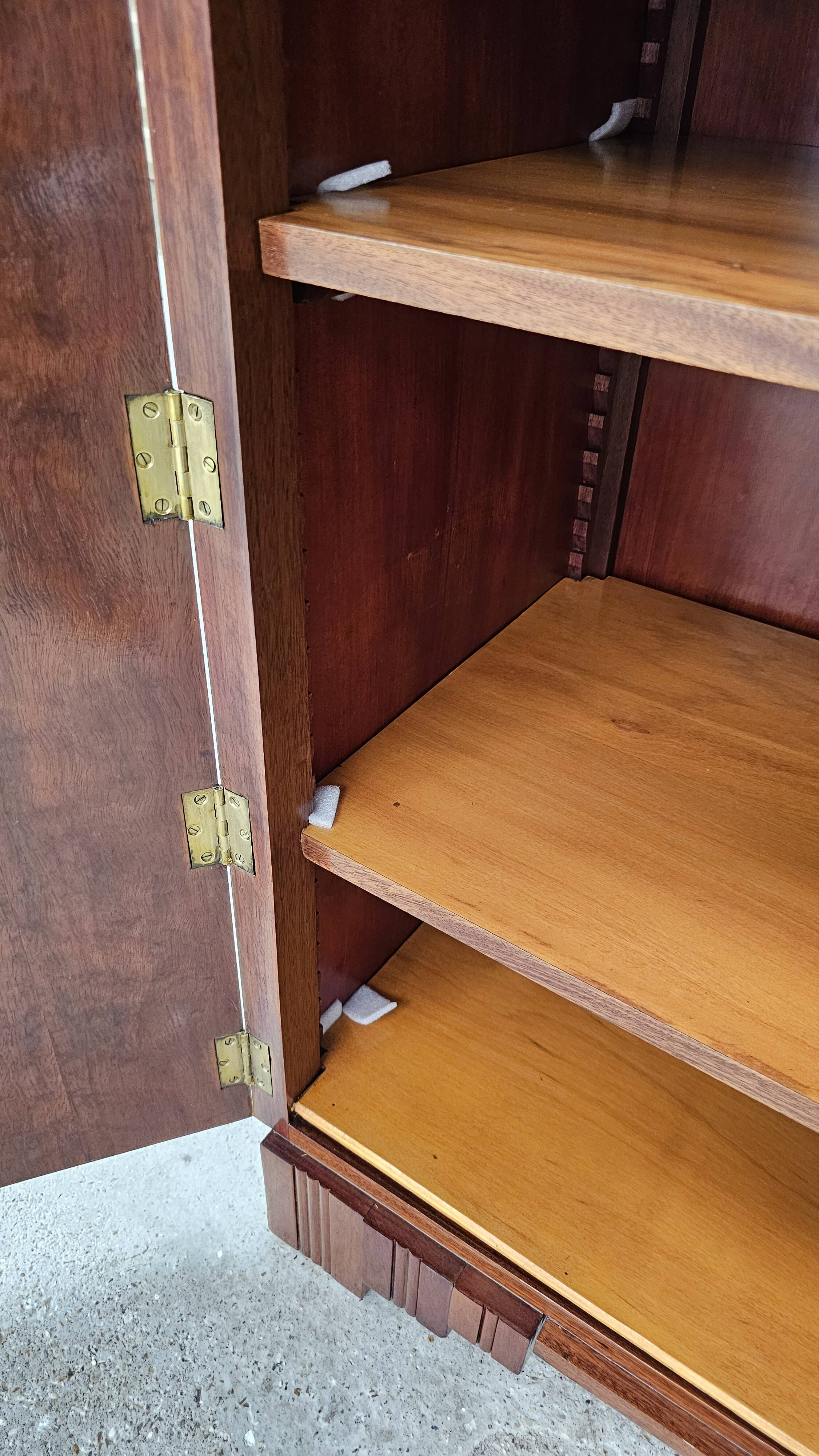 Art Deco buffet by Saddier & Fils in solid rosewood and veneer.