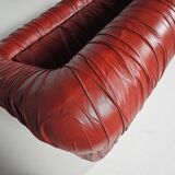 "Bordeaux 'Piumino' canapé by De Pas, D'Urbino and Lomazzi for Dall'Oca, 1970"