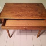 Desk in pitchpin
