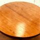 Table a bandeau a six pieds Acajou blond XX siècle
