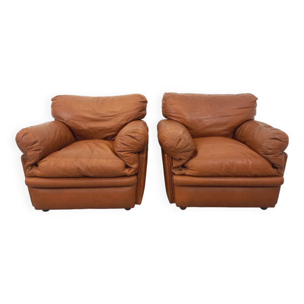 Paire de fauteuils lounge vintage Coquelicot de Tito Agnoli pour Poltrona Frau en cuir des années 70