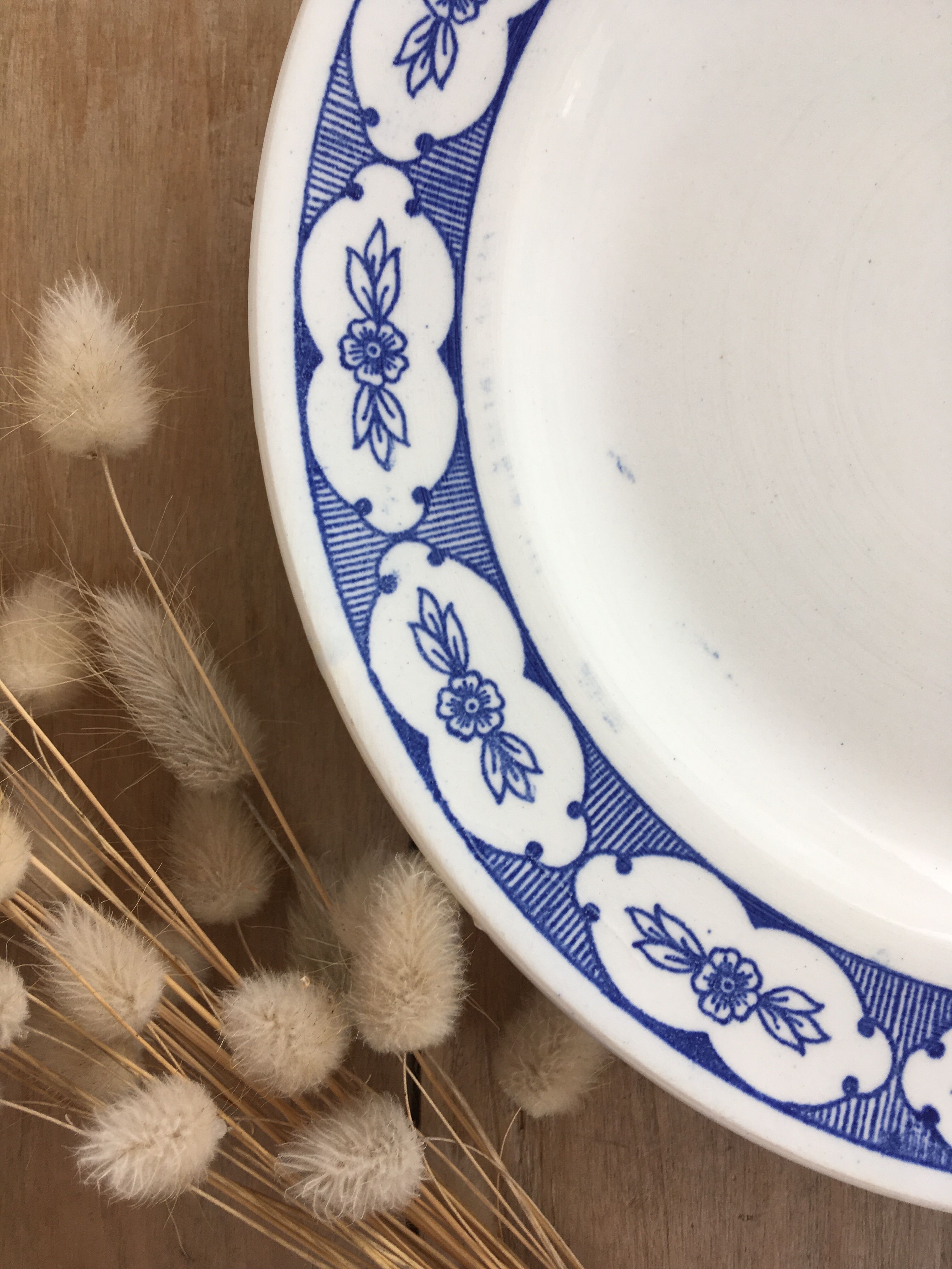 Retro blue pink plates