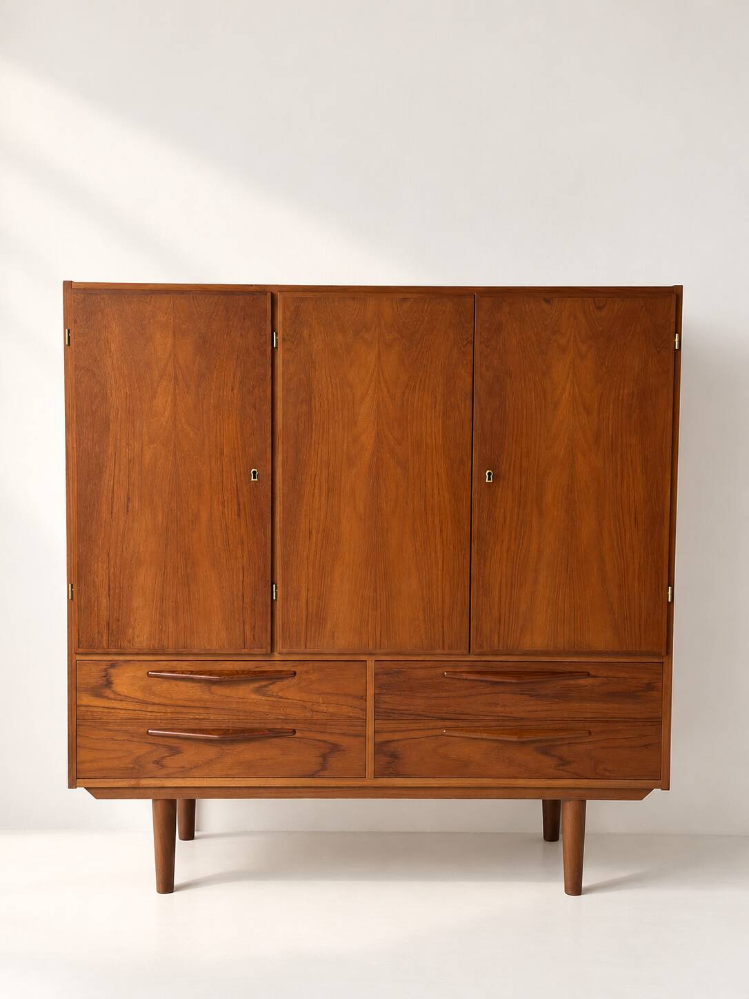 Cabinet en teck danois vintage
