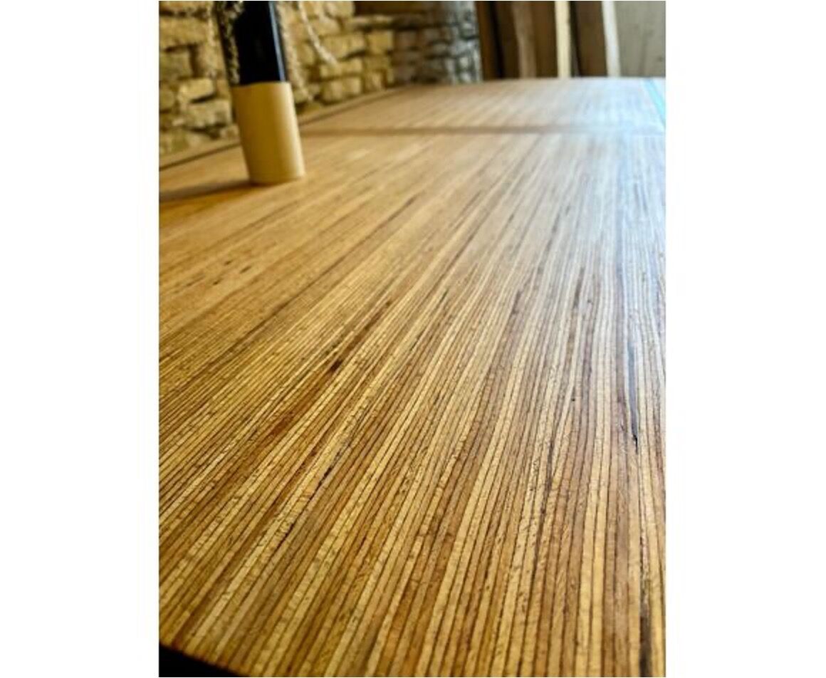 Table wood and steel