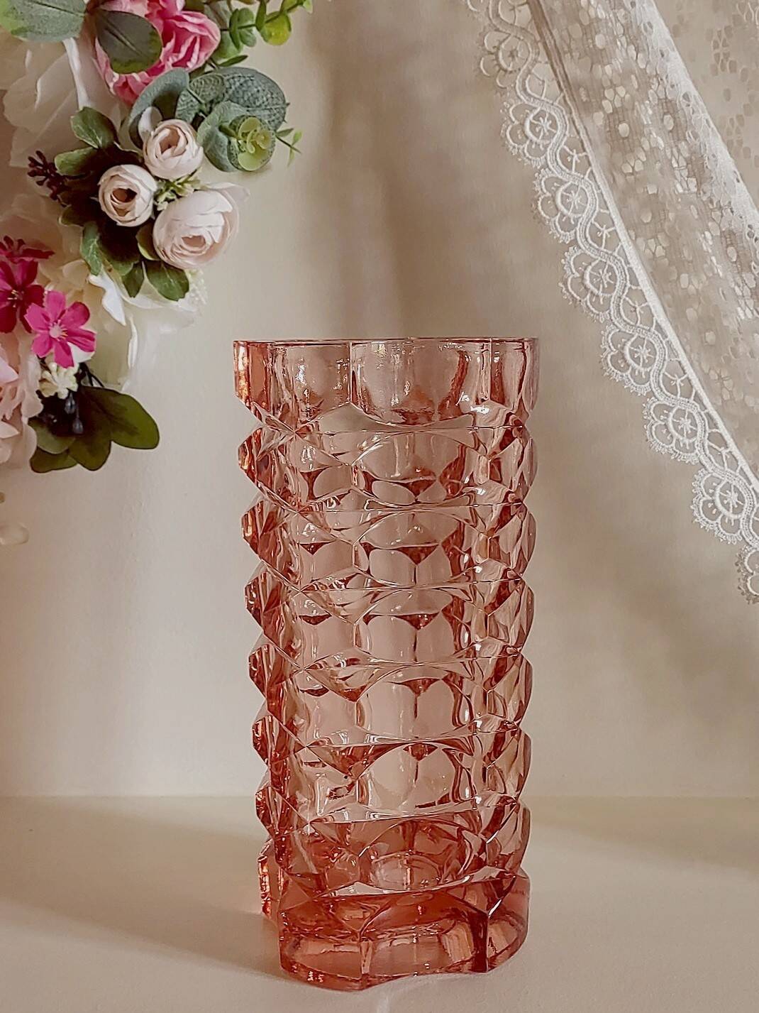 Large Luminarc vase in salmon glass