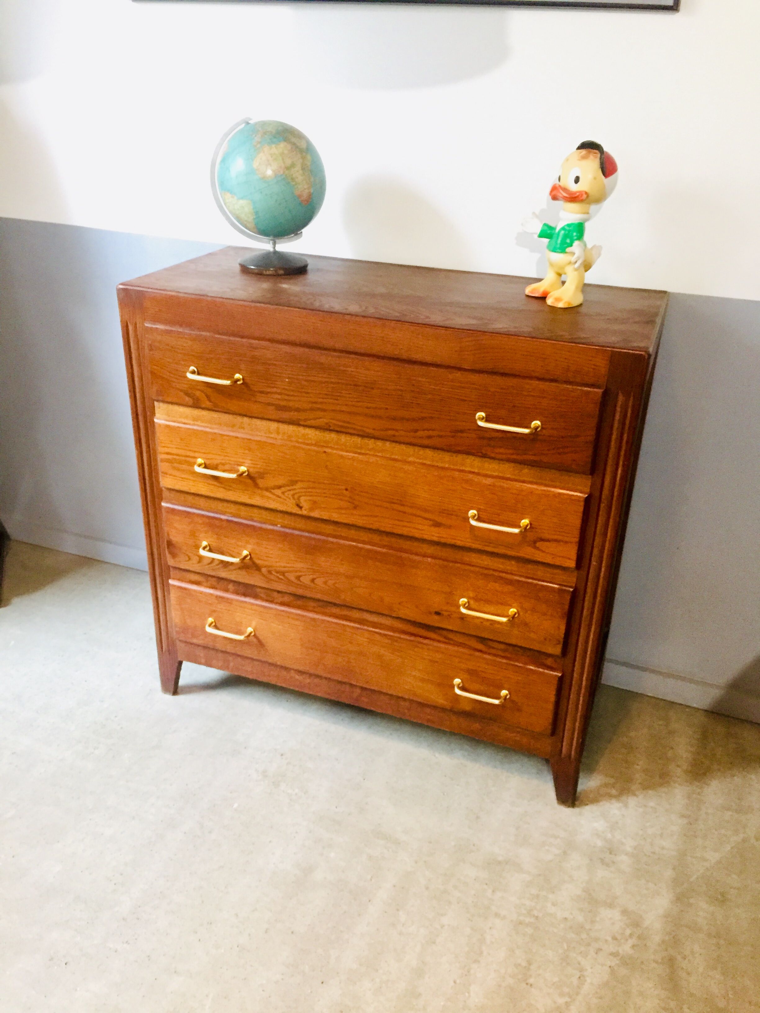 Vintage dresser