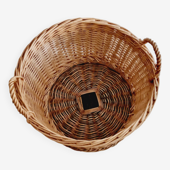 Large round woven wicker basket