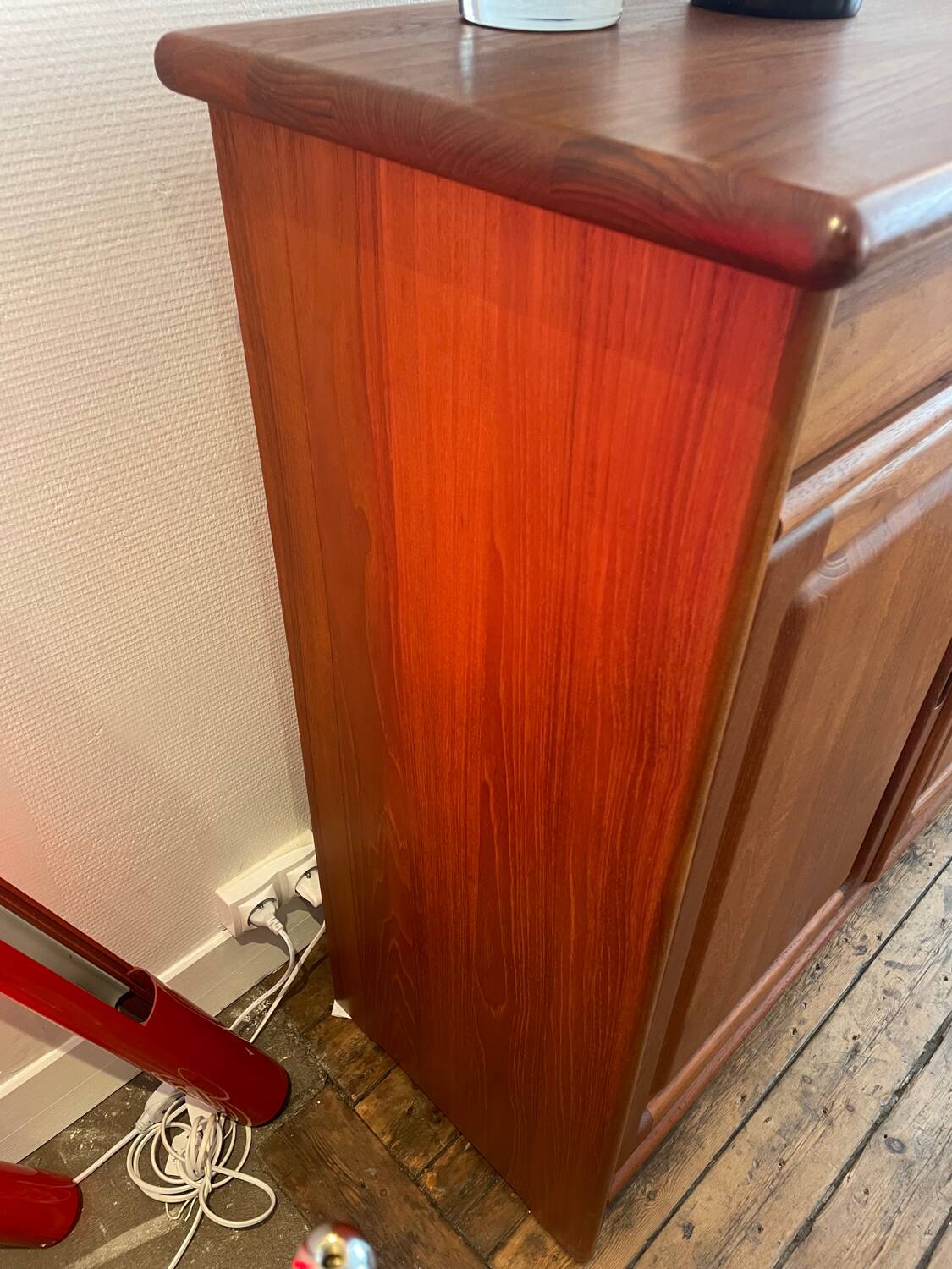 Danish chest of drawers in solid teak