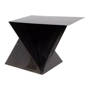 Table d’appoint au - design