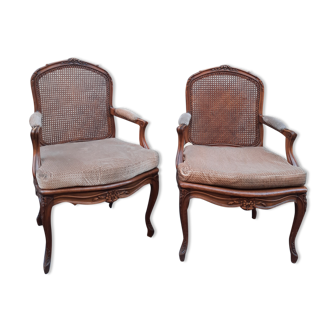 Paire de fauteuils de style Louis XV