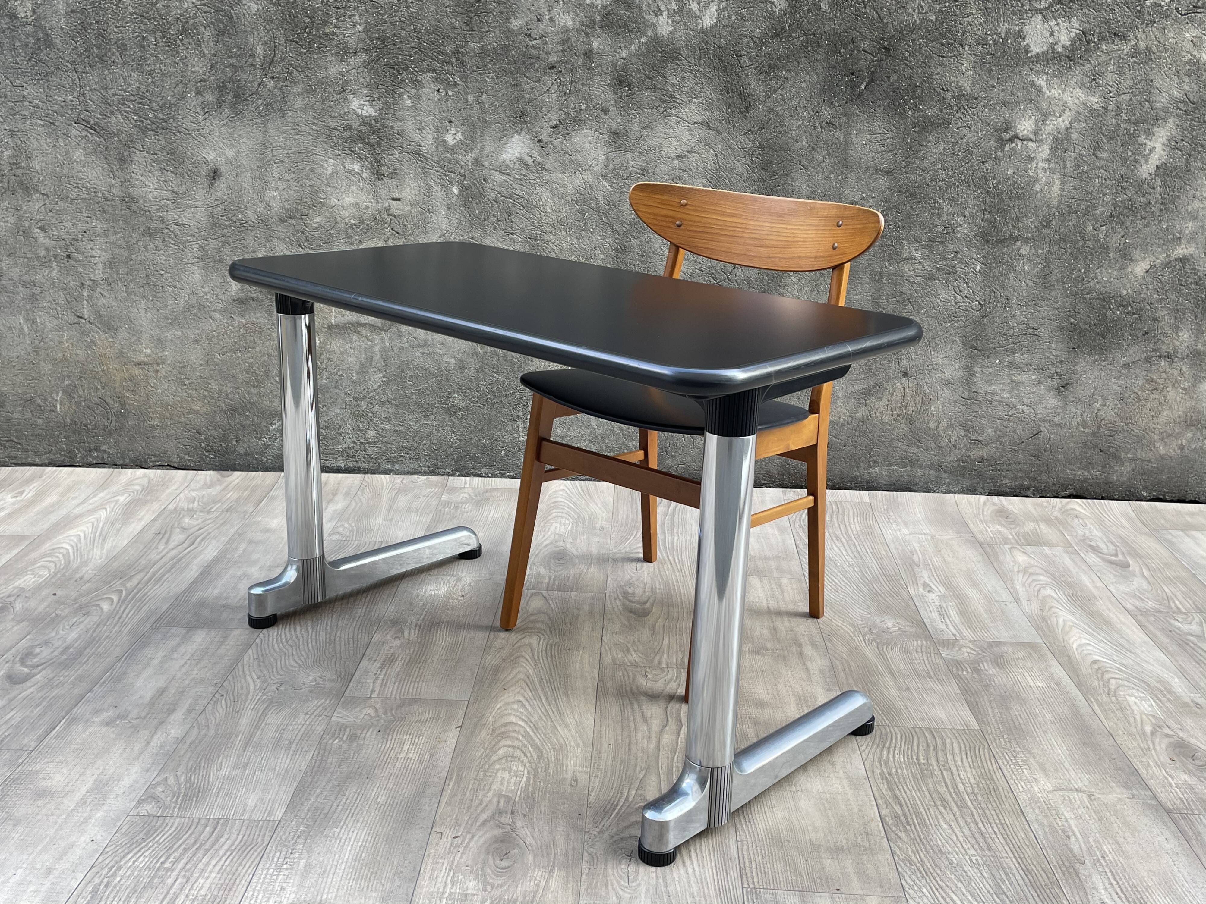 Small office Castelli