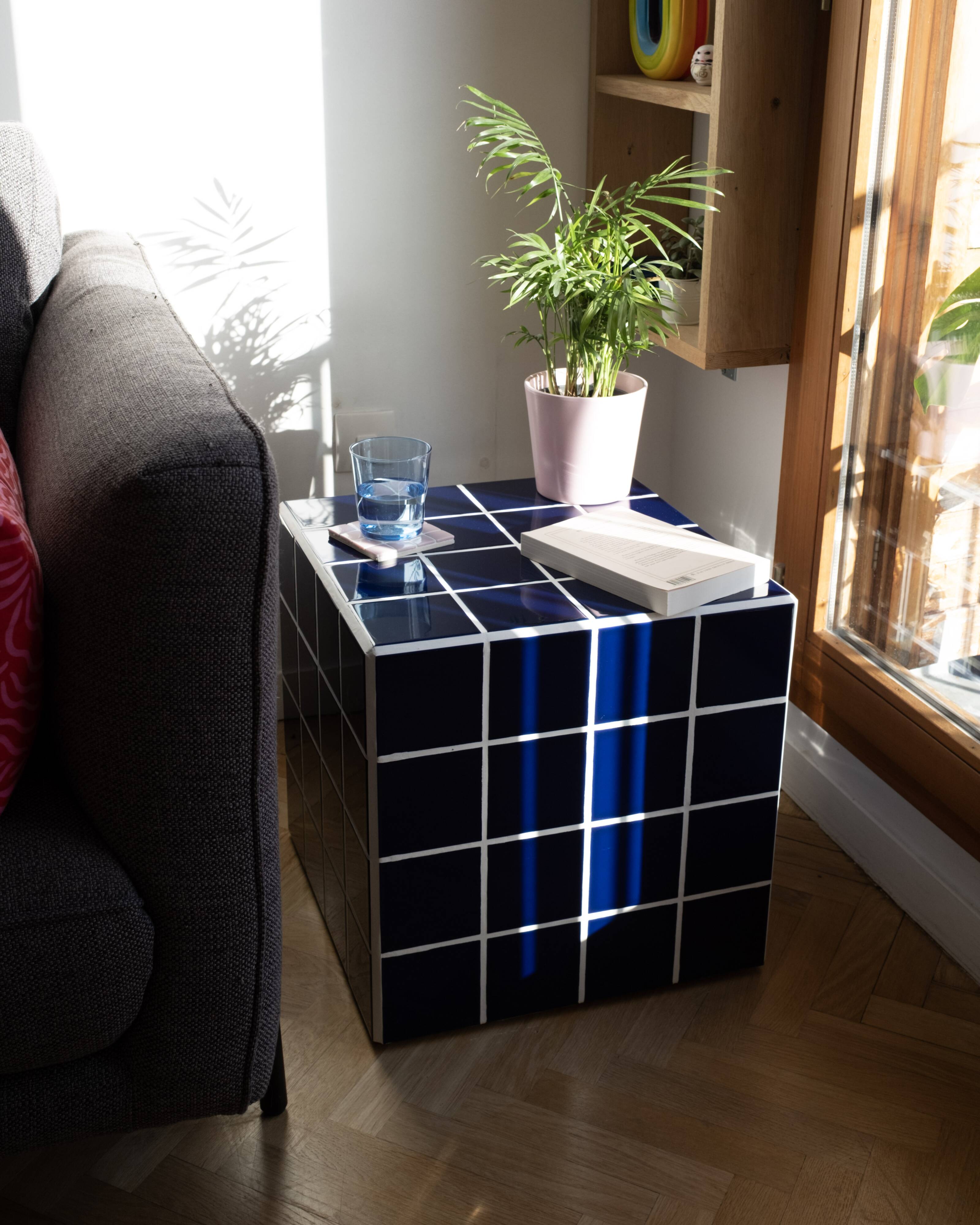 Cube-Side table-Bedside table-Tile-Ceramic-Blue-Glossy