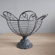 Metal fruit bowl