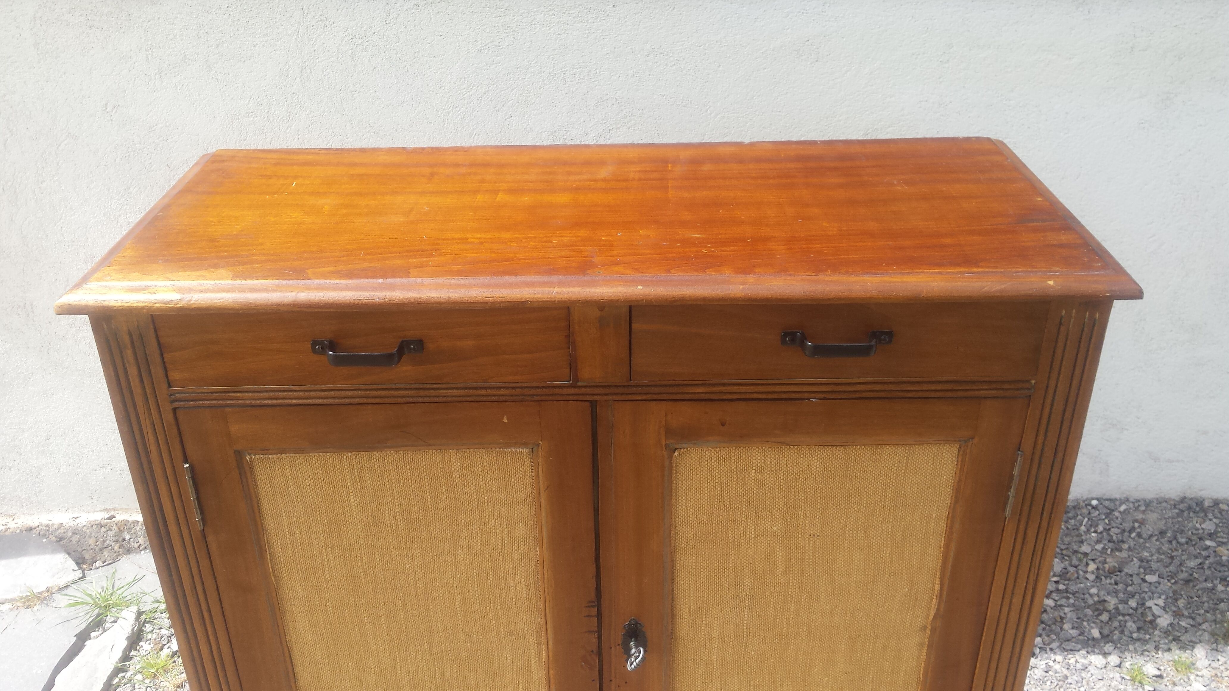 Buffet parisien, toile de jute