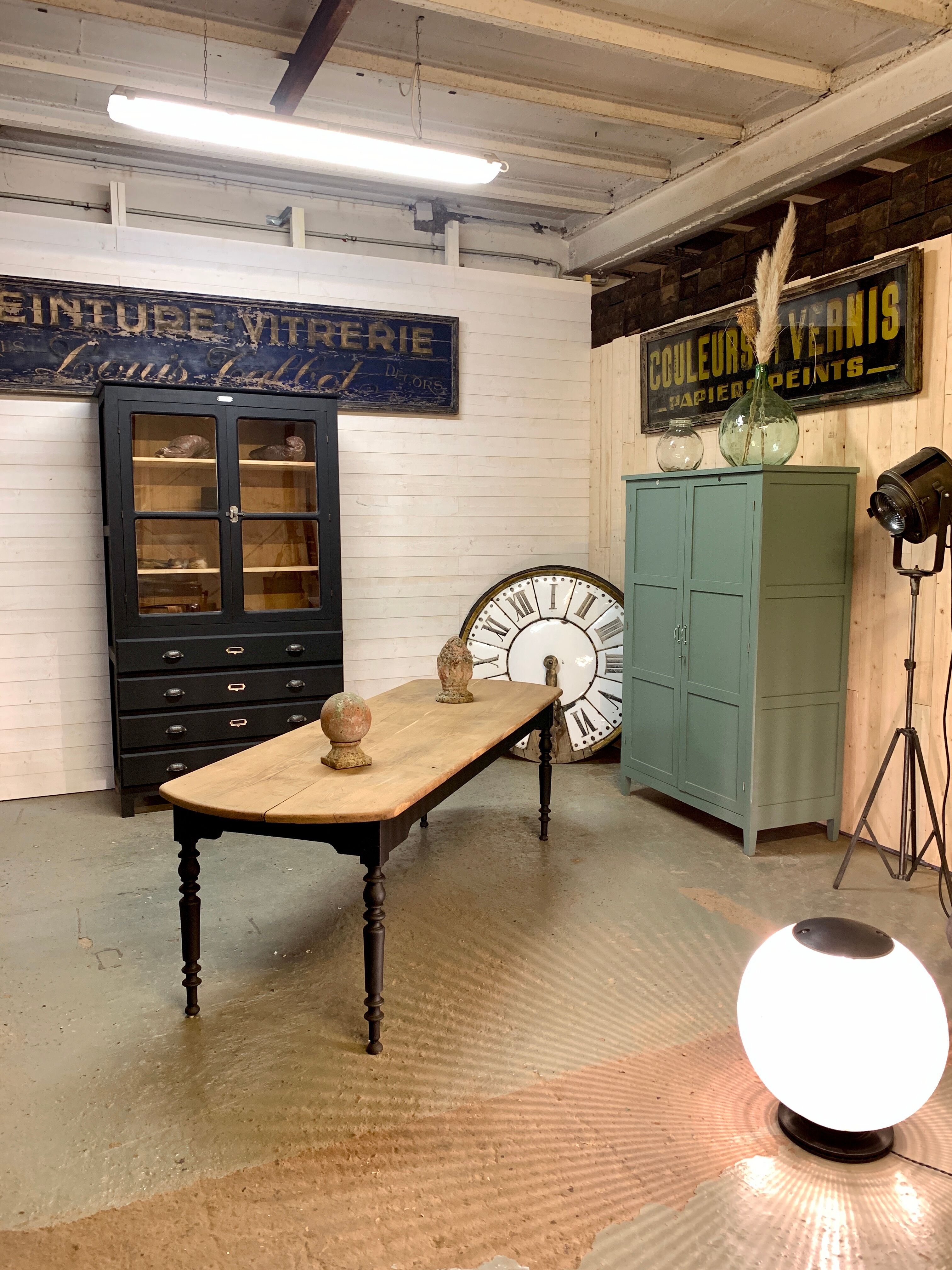Ancient late 19th century walnut draper table