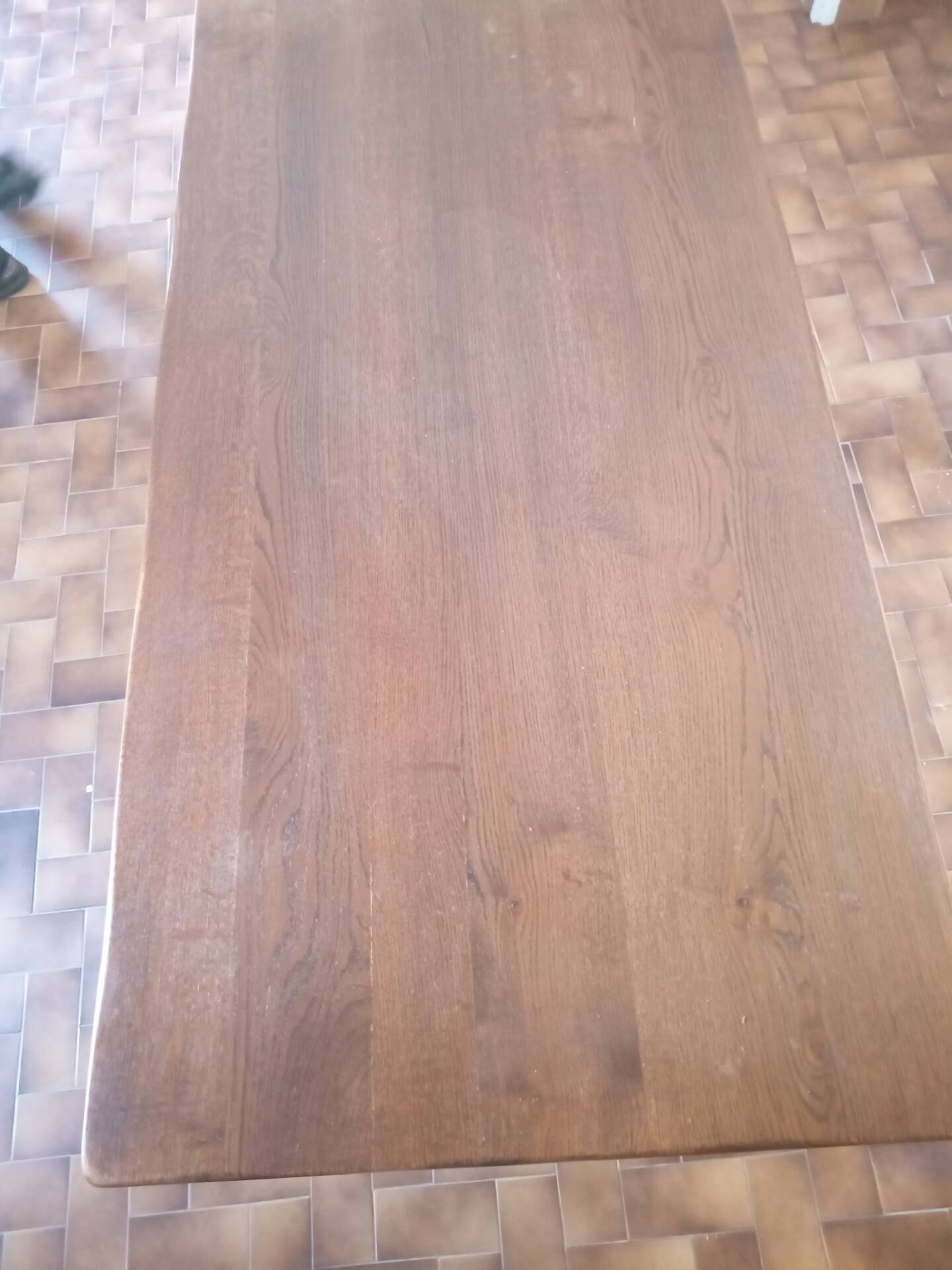 Farm table