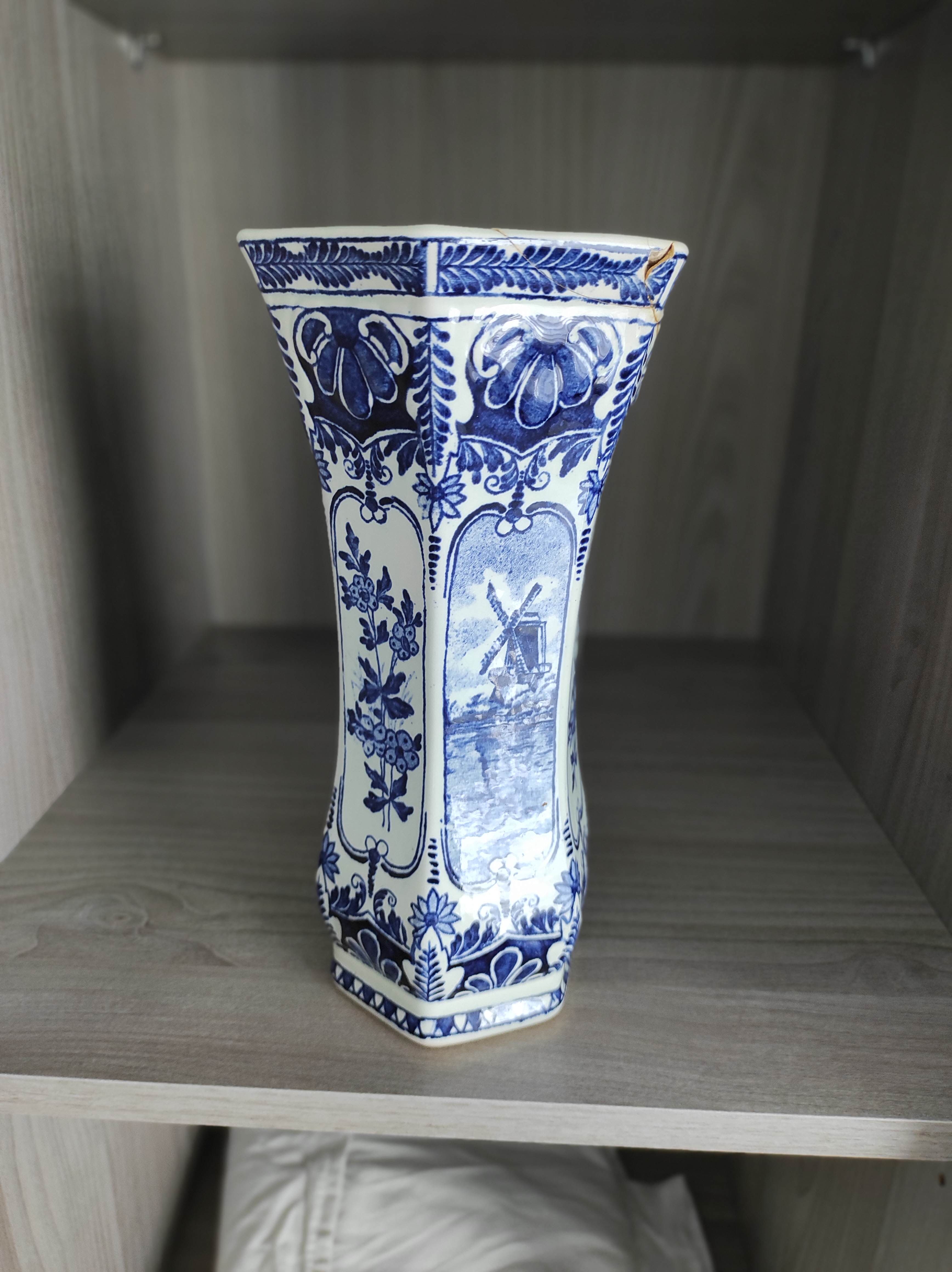 Vase Boch Delfts number 22