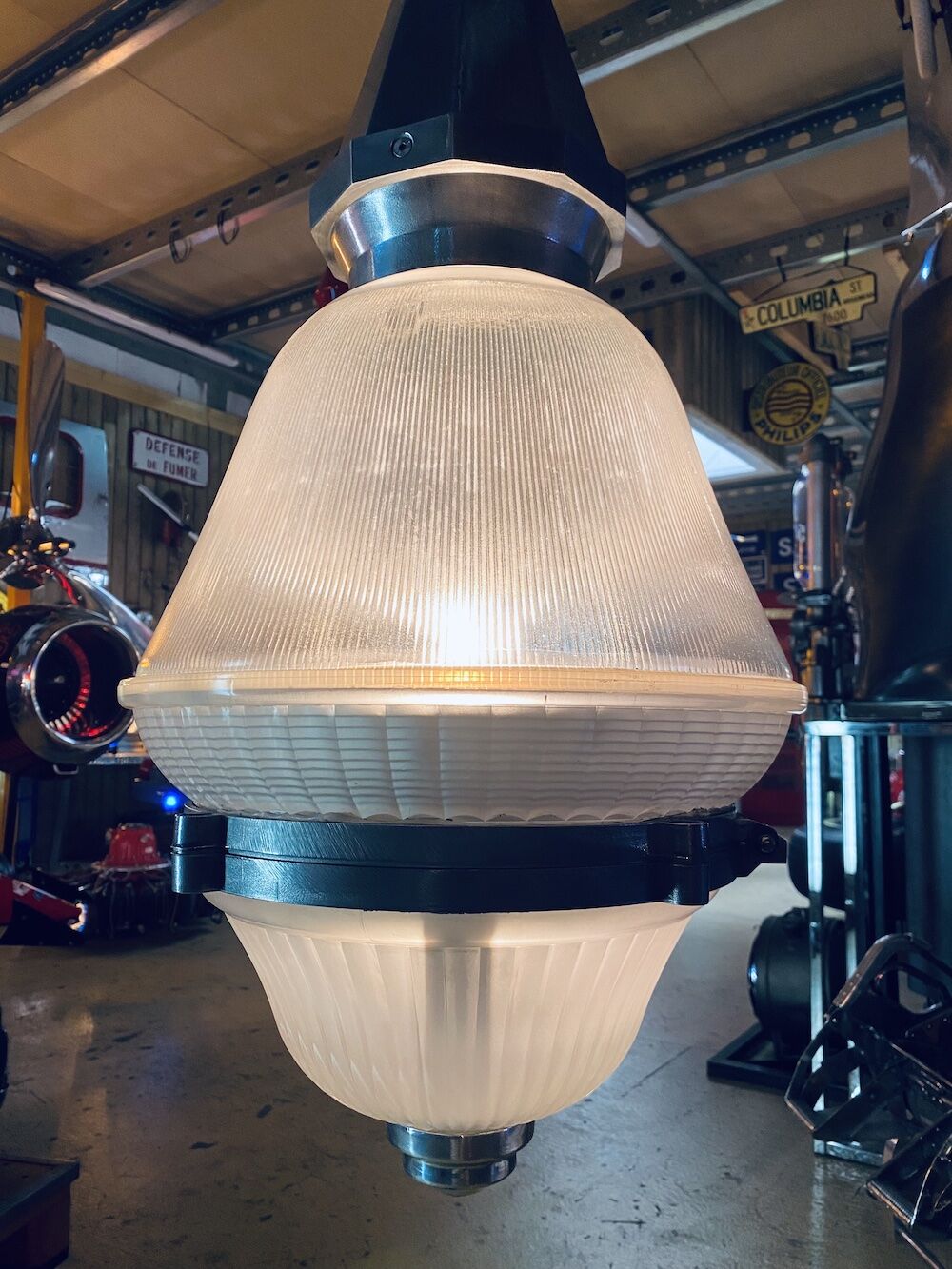 Glass pendant lamp