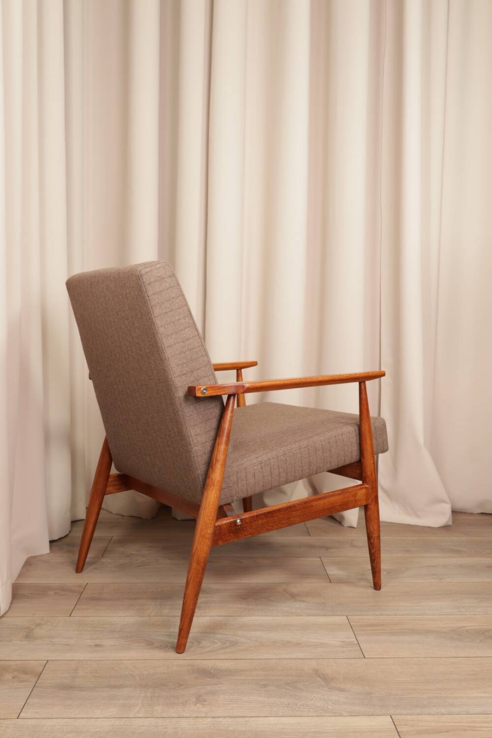 Scandinavian armchair in natural wool by H.Lis